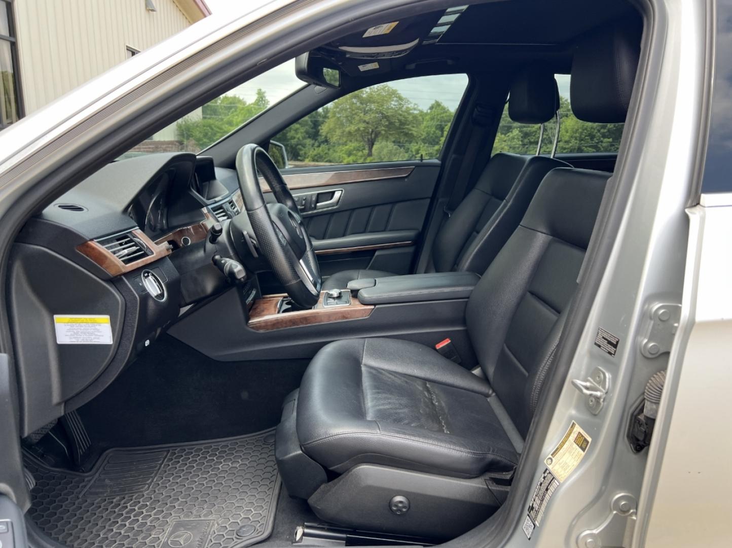 2013 SILVER /Black Leather Mercedes-Benz E-Class Wagon E350 4MATIC Sedan (WDDHF8JB0DA) with an 3.5L V6 engine, Automatic transmission, located at 2990 Old Orchard Rd., Jackson, MO, 63755, 37.354214, -89.612106 - *** SALVAGE TITLE *** 2013 Mercedes-Benz E-Class E350 4Matic 135xxx miles All Wheel Drive 3.5L V6 Automatic Leather Navigation Power/Heated Seats Backup Camera Sunroof Bluetooth Cruise Power Windows/Locks/Mirrors We have financing available and we accept trades! Fill out a credit appli - Photo#15