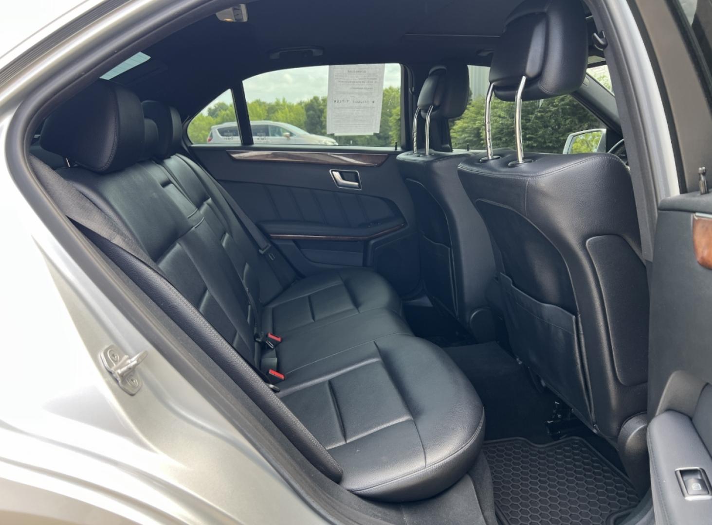 2013 SILVER /Black Leather Mercedes-Benz E-Class Wagon E350 4MATIC Sedan (WDDHF8JB0DA) with an 3.5L V6 engine, Automatic transmission, located at 2990 Old Orchard Rd., Jackson, MO, 63755, 37.354214, -89.612106 - *** SALVAGE TITLE *** 2013 Mercedes-Benz E-Class E350 4Matic 135xxx miles All Wheel Drive 3.5L V6 Automatic Leather Navigation Power/Heated Seats Backup Camera Sunroof Bluetooth Cruise Power Windows/Locks/Mirrors We have financing available and we accept trades! Fill out a credit appli - Photo#19