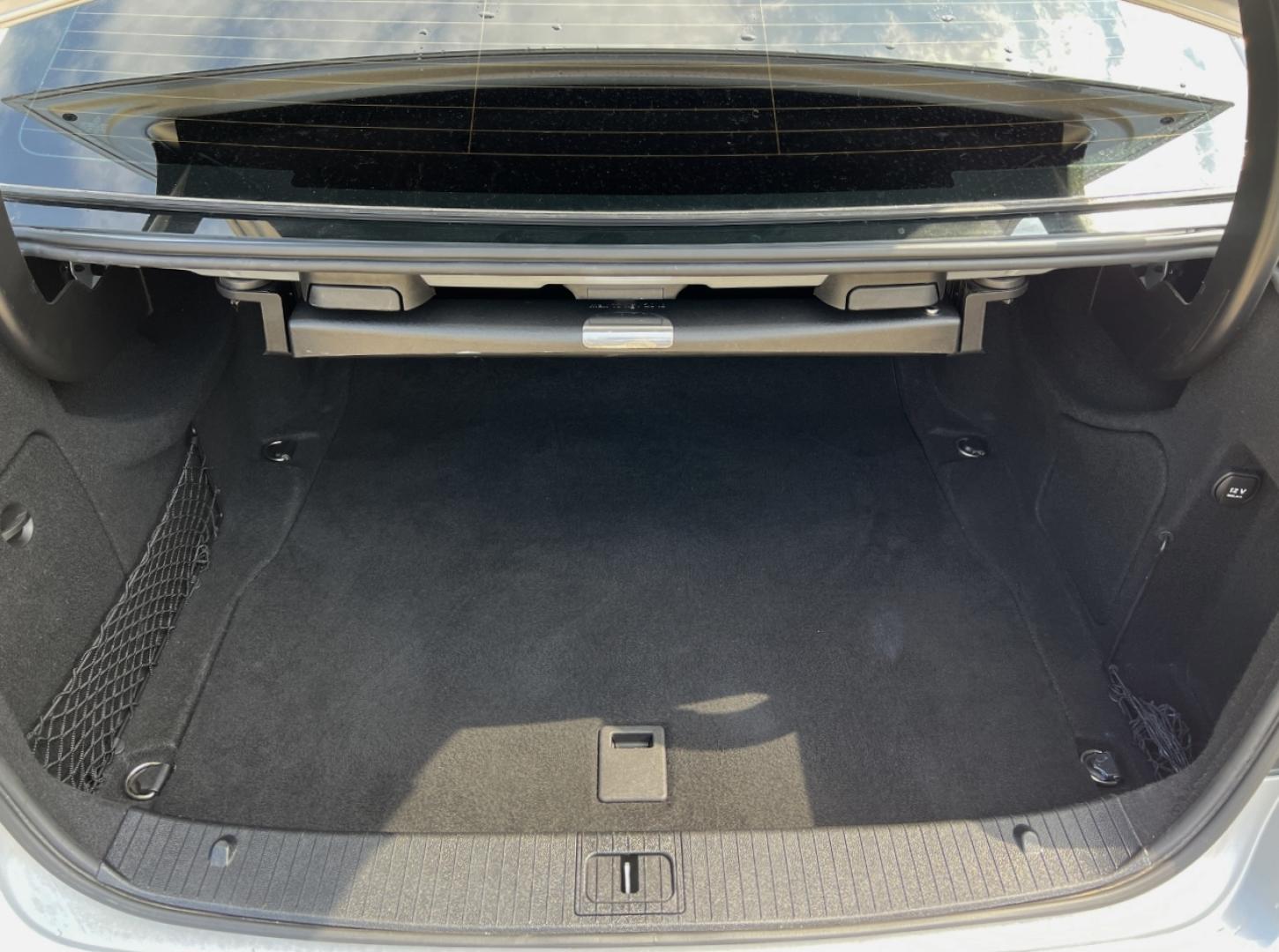 2013 SILVER /Black Leather Mercedes-Benz E-Class Wagon E350 4MATIC Sedan (WDDHF8JB0DA) with an 3.5L V6 engine, Automatic transmission, located at 2990 Old Orchard Rd., Jackson, MO, 63755, 37.354214, -89.612106 - *** SALVAGE TITLE *** 2013 Mercedes-Benz E-Class E350 4Matic 135xxx miles All Wheel Drive 3.5L V6 Automatic Leather Navigation Power/Heated Seats Backup Camera Sunroof Bluetooth Cruise Power Windows/Locks/Mirrors We have financing available and we accept trades! Fill out a credit appli - Photo#21