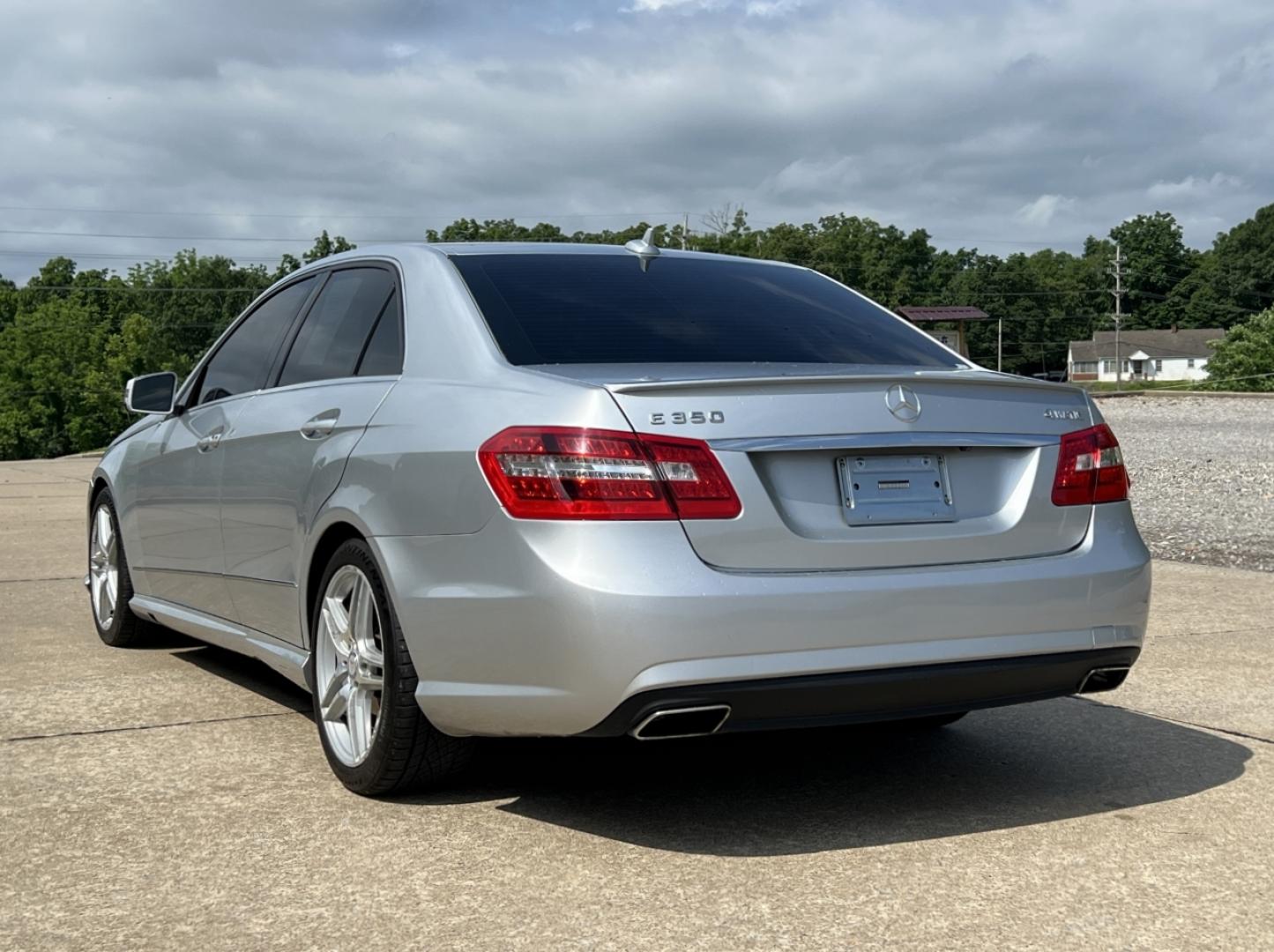 2013 SILVER /Black Leather Mercedes-Benz E-Class Wagon E350 4MATIC Sedan (WDDHF8JB0DA) with an 3.5L V6 engine, Automatic transmission, located at 2990 Old Orchard Rd., Jackson, MO, 63755, 37.354214, -89.612106 - *** SALVAGE TITLE *** 2013 Mercedes-Benz E-Class E350 4Matic 135xxx miles All Wheel Drive 3.5L V6 Automatic Leather Navigation Power/Heated Seats Backup Camera Sunroof Bluetooth Cruise Power Windows/Locks/Mirrors We have financing available and we accept trades! Fill out a credit appli - Photo#11