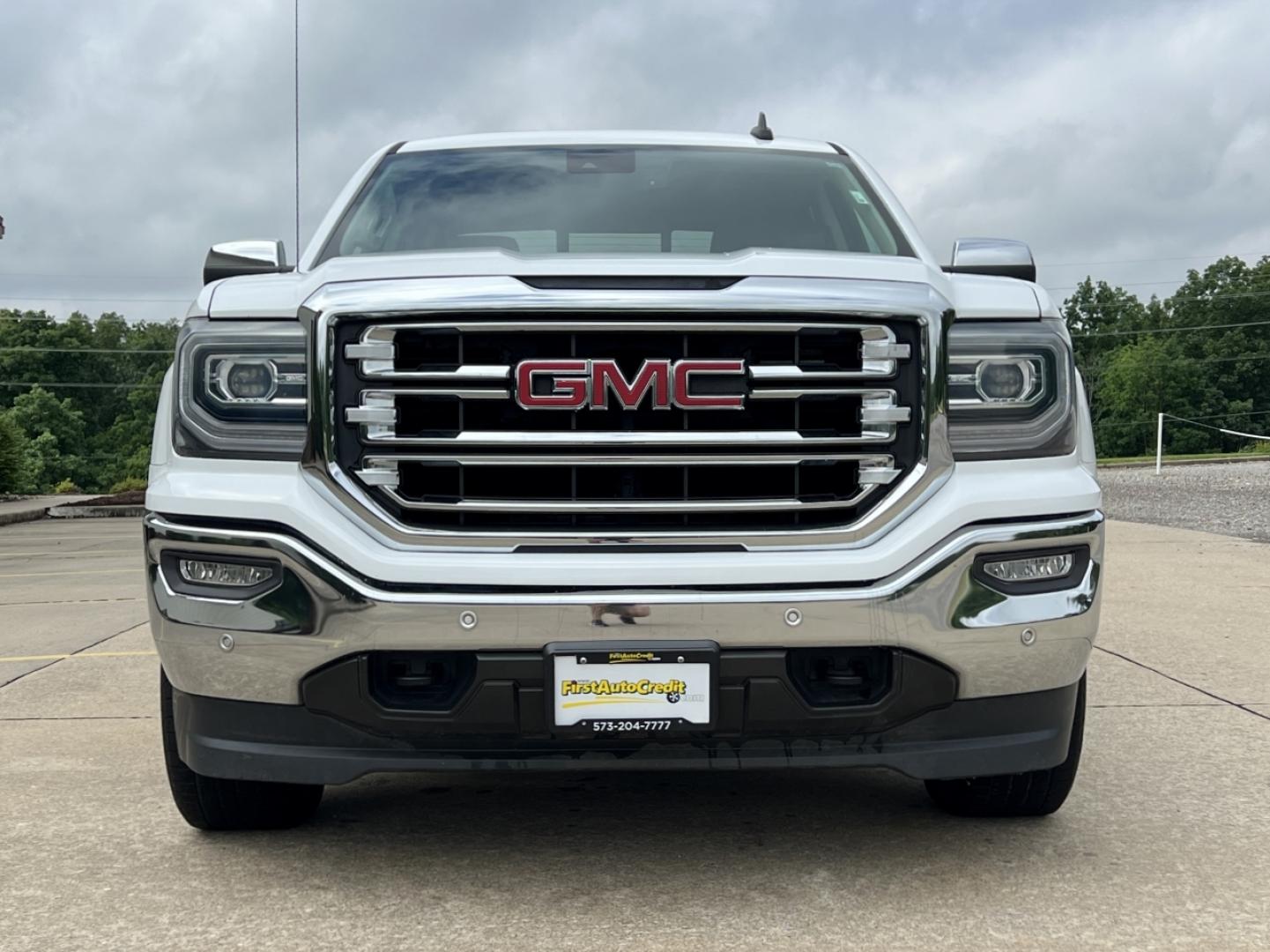 2018 WHITE /Tan Leather GMC Sierra 1500 SLT Crew Cab Short Box 4WD (3GTU2NEC1JG) with an 5.3L V8 engine, Automatic transmission, located at 2990 Old Orchard Rd., Jackson, MO, 63755, 37.354214, -89.612106 - 2018 GMC Sierra 1500 SLT 111xxx miles 4x4 5.3L V8 Automatic Leather Navigation Power/Heated/Cooled Seats Heated Steering Wheel Backup Camera Bluetooth Remote Start Cruise Power Windows/Locks/Mirrors We have financing available and we accept trades! Fill out a credit application on our - Photo#13
