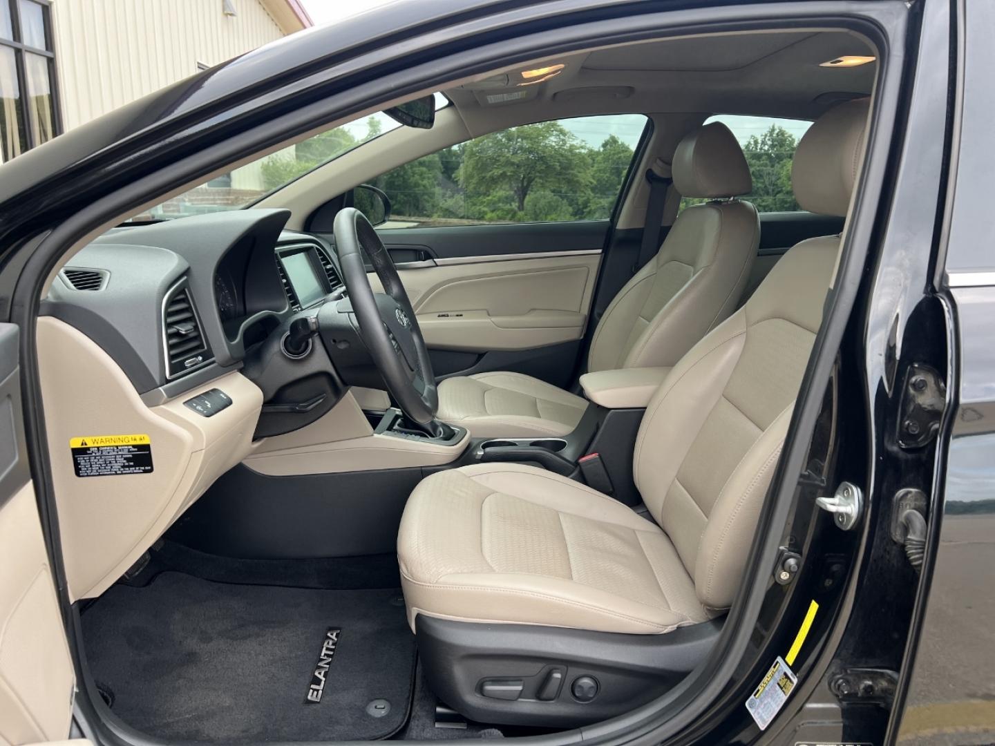 2017 BLACK /Tan Leather Hyundai Elantra Limited (KMHD84LF2HU) with an 1.8L 4 Cyl. engine, Automatic transmission, located at 2990 Old Orchard Rd., Jackson, MO, 63755, 37.354214, -89.612106 - 2017 Hyundai Elantra SE Local 1-Owner Only 56xxx miles Front Wheel Drive 2.0L 4 Cyl. Automatic Leather Navigation Power/Heated Seats Backup Camera Sunroof Bluetooth Cruise Power Windows/Locks/Mirrors We have financing available and we accept trades! Fill out a credit application on our - Photo#15