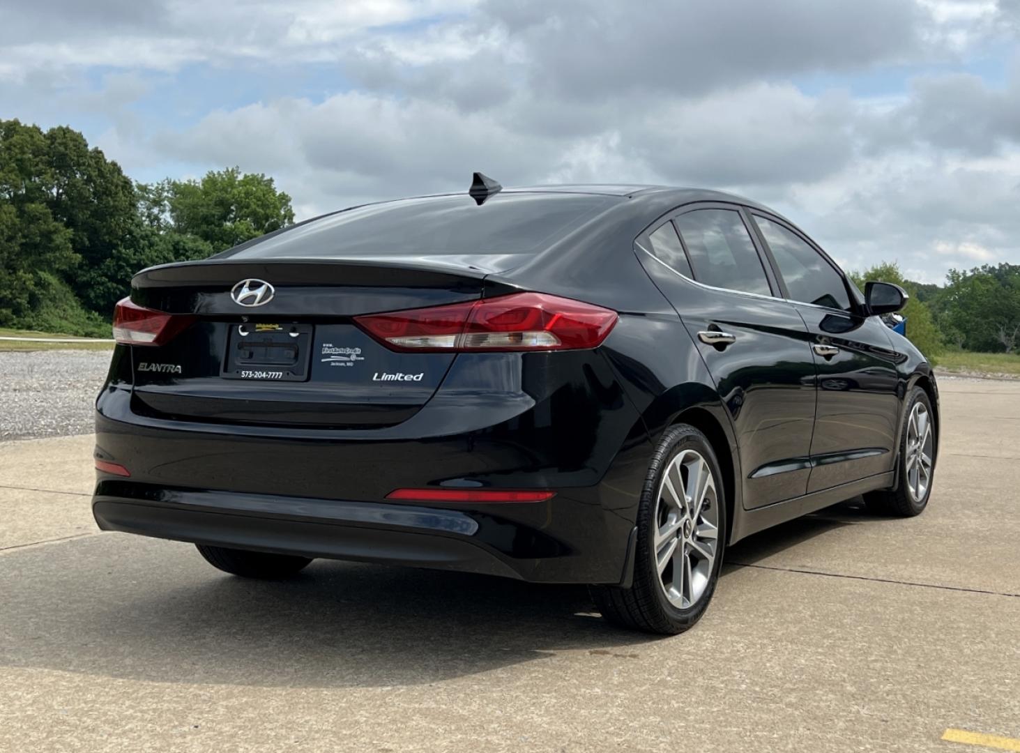 2017 BLACK /Tan Leather Hyundai Elantra Limited (KMHD84LF2HU) with an 1.8L 4 Cyl. engine, Automatic transmission, located at 2990 Old Orchard Rd., Jackson, MO, 63755, 37.354214, -89.612106 - 2017 Hyundai Elantra SE Local 1-Owner Only 56xxx miles Front Wheel Drive 2.0L 4 Cyl. Automatic Leather Navigation Power/Heated Seats Backup Camera Sunroof Bluetooth Cruise Power Windows/Locks/Mirrors We have financing available and we accept trades! Fill out a credit application on our - Photo#10