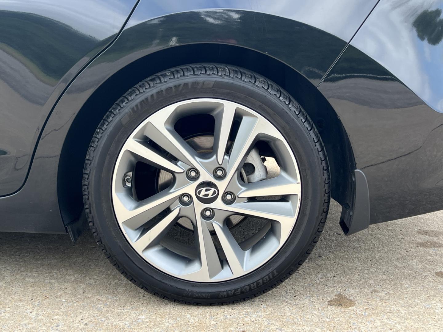 2017 BLACK /Tan Leather Hyundai Elantra Limited (KMHD84LF2HU) with an 1.8L 4 Cyl. engine, Automatic transmission, located at 2990 Old Orchard Rd., Jackson, MO, 63755, 37.354214, -89.612106 - 2017 Hyundai Elantra SE Local 1-Owner Only 56xxx miles Front Wheel Drive 2.0L 4 Cyl. Automatic Leather Navigation Power/Heated Seats Backup Camera Sunroof Bluetooth Cruise Power Windows/Locks/Mirrors We have financing available and we accept trades! Fill out a credit application on our - Photo#38