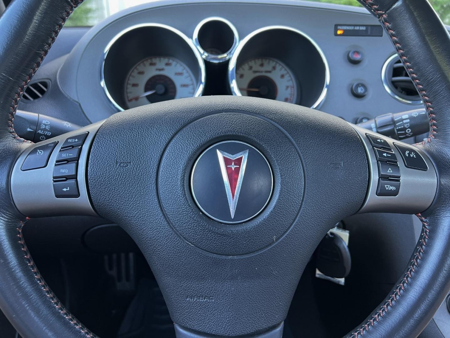 2009 ORANGE /Black Leather Pontiac Solstice Street Edition (1G2MK35B19Y) with an 2.4L 4 Cyl. engine, Automatic transmission, located at 2990 Old Orchard Rd., Jackson, MO, 63755, 37.354214, -89.612106 - 2009 Pontiac Solstice Street Edition Local 1-Owner Only 54xxx miles Rear Wheel Drive 2.4L 4 Cyl. 5-Speed Manual Leather Cruise Power Windows/Locks/Mirrors We have financing available and we accept trades! Fill out a credit application on our website or come by today! If you have any questi - Photo#14