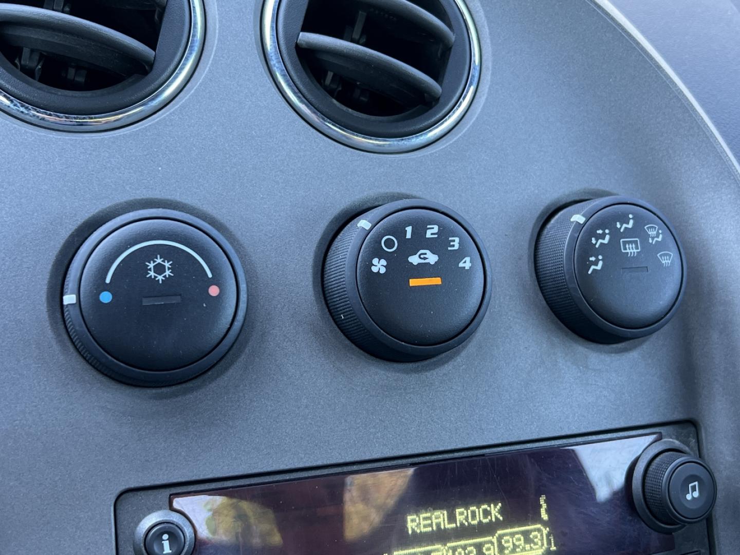2009 ORANGE /Black Leather Pontiac Solstice Street Edition (1G2MK35B19Y) with an 2.4L 4 Cyl. engine, Automatic transmission, located at 2990 Old Orchard Rd., Jackson, MO, 63755, 37.354214, -89.612106 - 2009 Pontiac Solstice Street Edition Local 1-Owner Only 54xxx miles Rear Wheel Drive 2.4L 4 Cyl. 5-Speed Manual Leather Cruise Power Windows/Locks/Mirrors We have financing available and we accept trades! Fill out a credit application on our website or come by today! If you have any questi - Photo#18