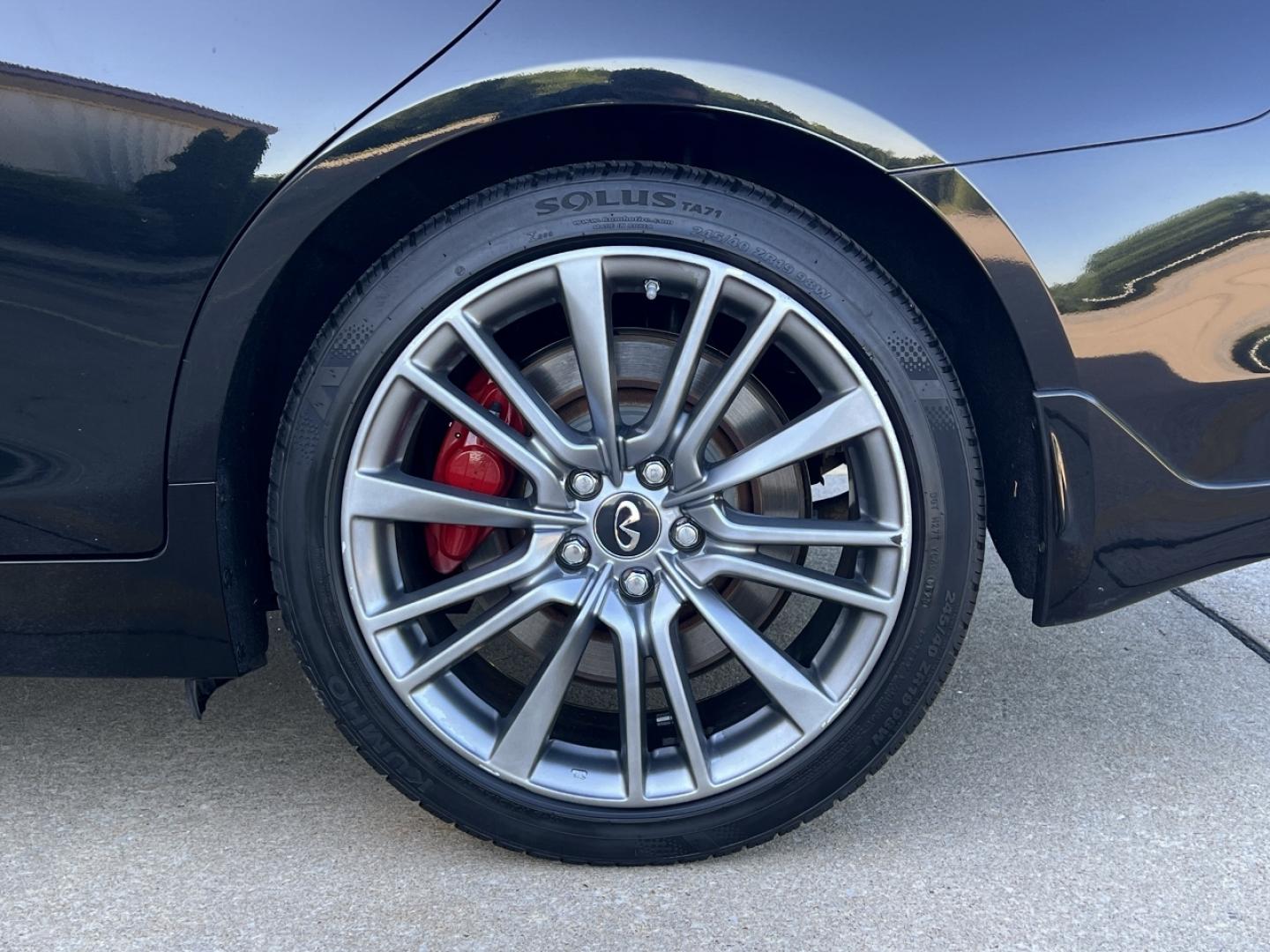 2019 BLACK /Black Leather Infiniti Q50 Red Sport 400 AWD (JN1FV7AR9KM) with an 3.0L V6 TURBO engine, Automatic transmission, located at 2990 Old Orchard Rd., Jackson, MO, 63755, 37.354214, -89.612106 - 2019 Infiniti Q50S 68xxx miles All Wheel Drive 3.0L V6 Automatic Leather Navigation Power/Heated Seats Backup Camera Sunroof Bluetooth Remote Start Cruise Power Windows/Locks/Mirrors We have financing available and we accept trades! Fill out a credit application on our website or come - Photo#40