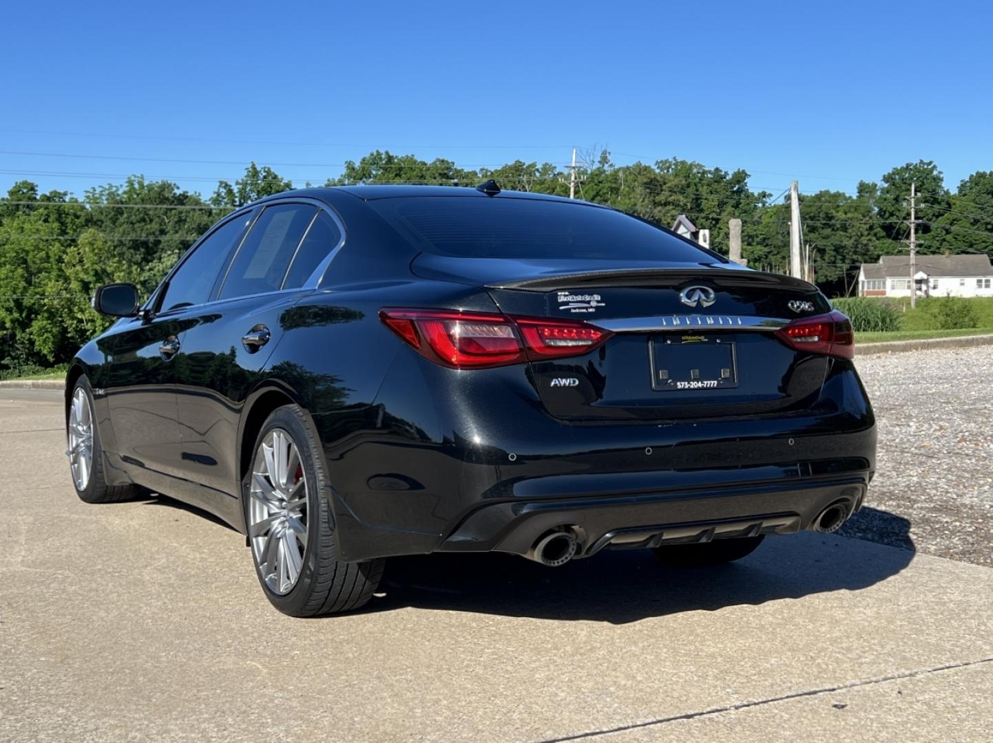 2019 BLACK /Black Leather Infiniti Q50 Red Sport 400 AWD (JN1FV7AR9KM) with an 3.0L V6 TURBO engine, Automatic transmission, located at 2990 Old Orchard Rd., Jackson, MO, 63755, 37.354214, -89.612106 - 2019 Infiniti Q50S 68xxx miles All Wheel Drive 3.0L V6 Automatic Leather Navigation Power/Heated Seats Backup Camera Sunroof Bluetooth Remote Start Cruise Power Windows/Locks/Mirrors We have financing available and we accept trades! Fill out a credit application on our website or come - Photo#12