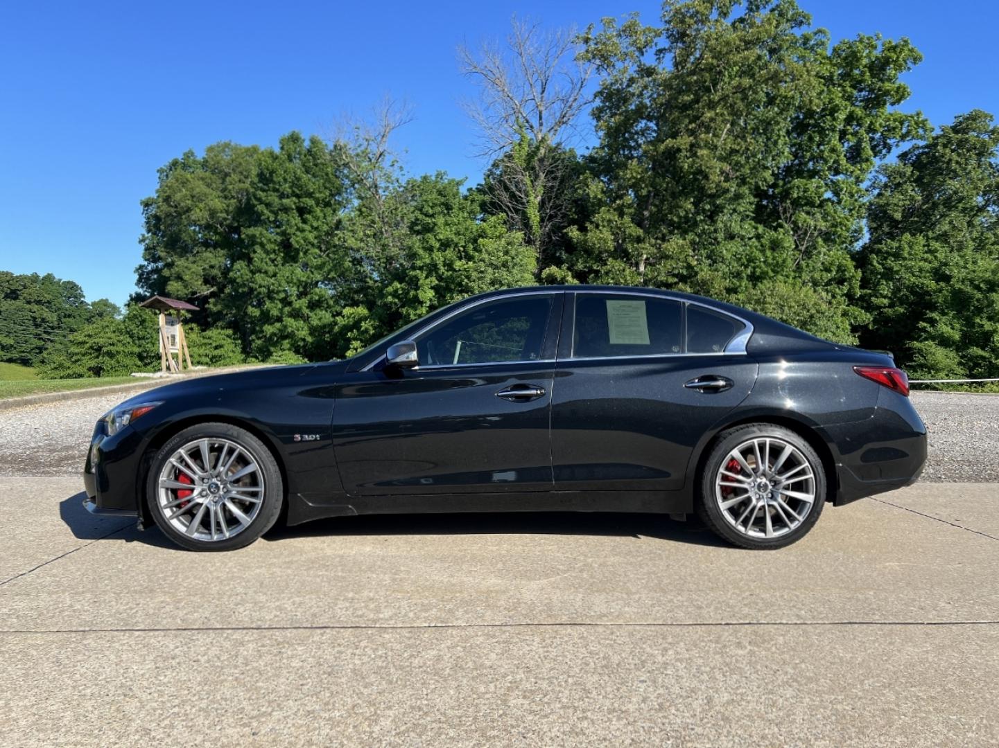 2019 BLACK /Black Leather Infiniti Q50 Red Sport 400 AWD (JN1FV7AR9KM) with an 3.0L V6 TURBO engine, Automatic transmission, located at 2990 Old Orchard Rd., Jackson, MO, 63755, 37.354214, -89.612106 - 2019 Infiniti Q50S 68xxx miles All Wheel Drive 3.0L V6 Automatic Leather Navigation Power/Heated Seats Backup Camera Sunroof Bluetooth Remote Start Cruise Power Windows/Locks/Mirrors We have financing available and we accept trades! Fill out a credit application on our website or come - Photo#9