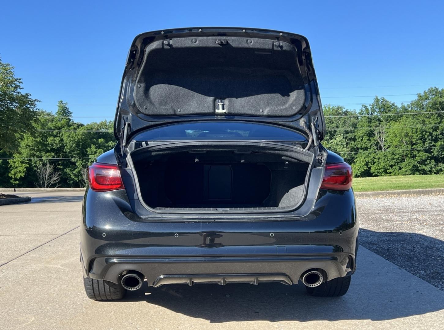 2019 BLACK /Black Leather Infiniti Q50 Red Sport 400 AWD (JN1FV7AR9KM) with an 3.0L V6 TURBO engine, Automatic transmission, located at 2990 Old Orchard Rd., Jackson, MO, 63755, 37.354214, -89.612106 - 2019 Infiniti Q50S 68xxx miles All Wheel Drive 3.0L V6 Automatic Leather Navigation Power/Heated Seats Backup Camera Sunroof Bluetooth Remote Start Cruise Power Windows/Locks/Mirrors We have financing available and we accept trades! Fill out a credit application on our website or come - Photo#21