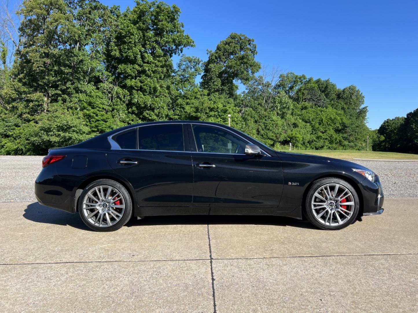 2019 BLACK /Black Leather Infiniti Q50 Red Sport 400 AWD (JN1FV7AR9KM) with an 3.0L V6 TURBO engine, Automatic transmission, located at 2990 Old Orchard Rd., Jackson, MO, 63755, 37.354214, -89.612106 - 2019 Infiniti Q50S 68xxx miles All Wheel Drive 3.0L V6 Automatic Leather Navigation Power/Heated Seats Backup Camera Sunroof Bluetooth Remote Start Cruise Power Windows/Locks/Mirrors We have financing available and we accept trades! Fill out a credit application on our website or come - Photo#10