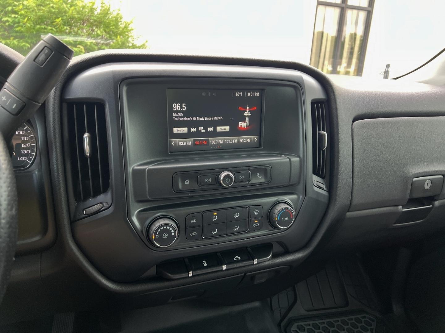 2016 WHITE /Gray Cloth GMC Sierra 1500 Crew Cab 2WD (1GTR1LEC3GZ) with an 5.3L V8 engine, Automatic transmission, located at 2990 Old Orchard Rd., Jackson, MO, 63755, 37.354214, -89.612106 - 2016 GMC Sierra 1500 109xxx miles Rear Wheel Drive 5.3L V8 Automatic Backup Camera Bluetooth Remote Start Cruise Power Windows/Locks/Mirrors We have financing available and we accept trades! Fill out a credit application on our website or come by today! If you have any questions, give us - Photo#22