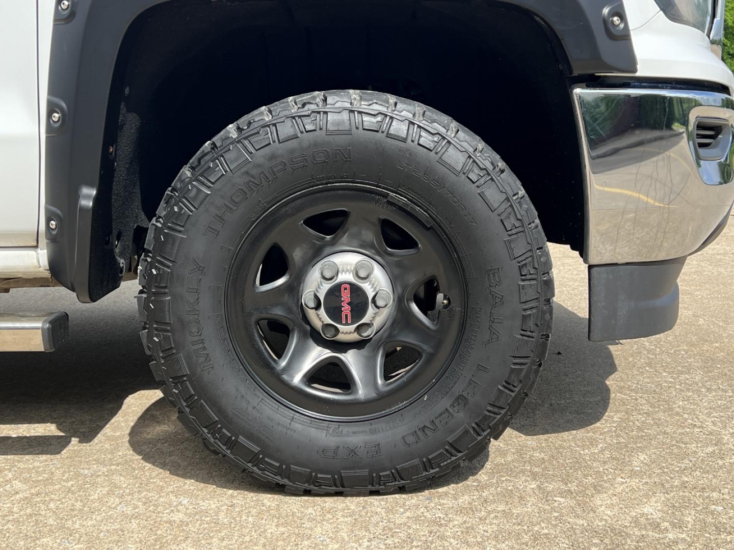 2016 WHITE /Gray Cloth GMC Sierra 1500 Crew Cab 2WD (1GTR1LEC3GZ) with an 5.3L V8 engine, Automatic transmission, located at 2990 Old Orchard Rd., Jackson, MO, 63755, 37.354214, -89.612106 - 2016 GMC Sierra 1500 109xxx miles Rear Wheel Drive 5.3L V8 Automatic Backup Camera Bluetooth Remote Start Cruise Power Windows/Locks/Mirrors We have financing available and we accept trades! Fill out a credit application on our website or come by today! If you have any questions, give us - Photo#34