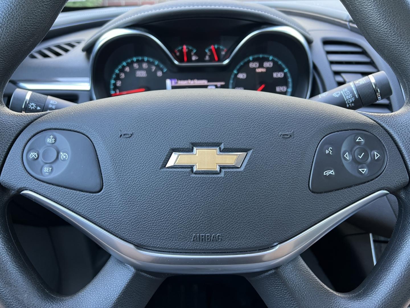2018 WHITE /Gray Leather Chevrolet Impala LS (2G11Z5SAXJ9) with an 2.5L 4 Cyl. engine, Automatic transmission, located at 2990 Old Orchard Rd., Jackson, MO, 63755, 37.354214, -89.612106 - 2018 Chevrolet Impala LS 1-Owner Only 68xxx miles Front Wheel Drive 2.5L 4 Cyl. Automatic Leather Backup Camera Power Driver Seat Bluetooth Cruise Power Windows/Locks/Mirrors We have financing available and we accept trades! Fill out a credit application on our website or come by today! - Photo#19
