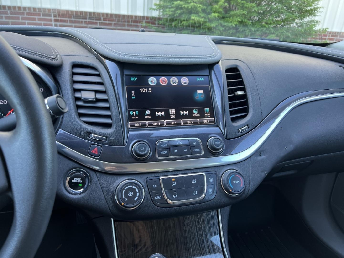 2018 WHITE /Gray Leather Chevrolet Impala LS (2G11Z5SAXJ9) with an 2.5L 4 Cyl. engine, Automatic transmission, located at 2990 Old Orchard Rd., Jackson, MO, 63755, 37.354214, -89.612106 - 2018 Chevrolet Impala LS 1-Owner Only 68xxx miles Front Wheel Drive 2.5L 4 Cyl. Automatic Leather Backup Camera Power Driver Seat Bluetooth Cruise Power Windows/Locks/Mirrors We have financing available and we accept trades! Fill out a credit application on our website or come by today! - Photo#22