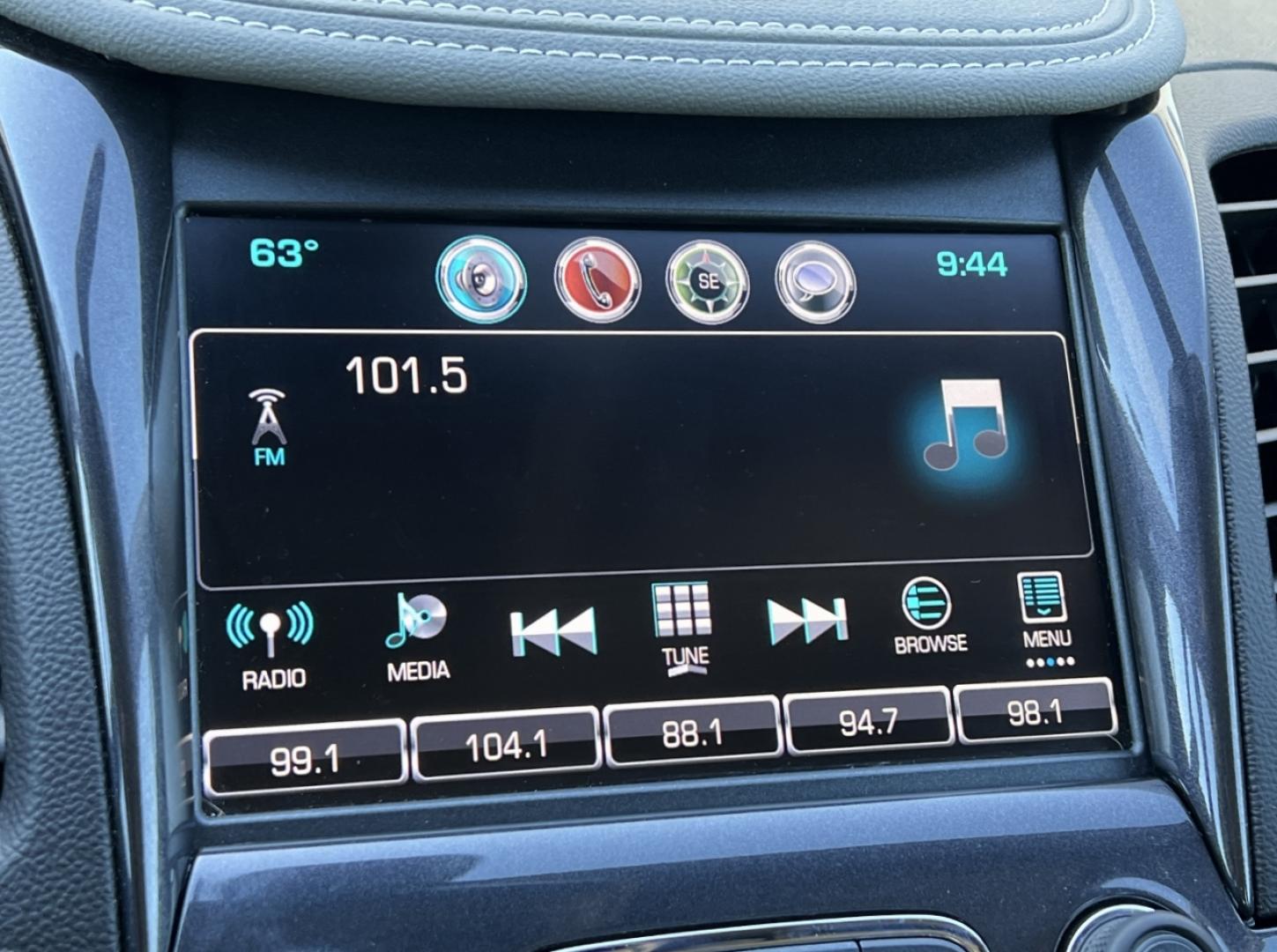 2018 WHITE /Gray Leather Chevrolet Impala LS (2G11Z5SAXJ9) with an 2.5L 4 Cyl. engine, Automatic transmission, located at 2990 Old Orchard Rd., Jackson, MO, 63755, 37.354214, -89.612106 - 2018 Chevrolet Impala LS 1-Owner Only 68xxx miles Front Wheel Drive 2.5L 4 Cyl. Automatic Leather Backup Camera Power Driver Seat Bluetooth Cruise Power Windows/Locks/Mirrors We have financing available and we accept trades! Fill out a credit application on our website or come by today! - Photo#23