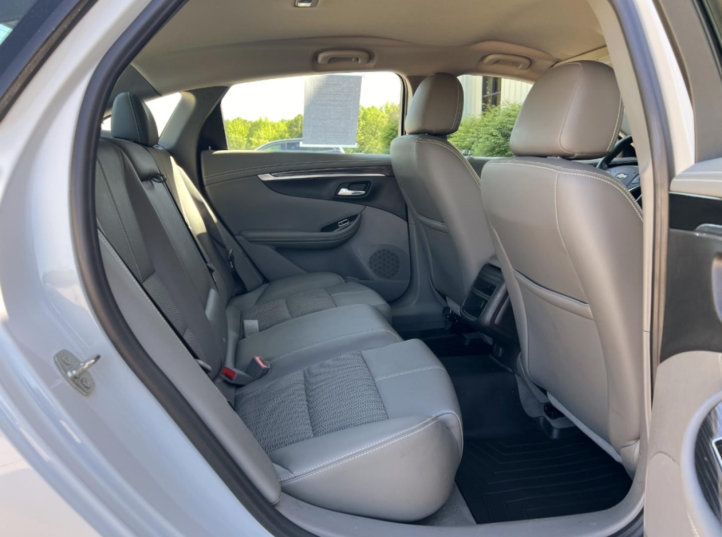2018 WHITE /Gray Leather Chevrolet Impala LS (2G11Z5SAXJ9) with an 2.5L 4 Cyl. engine, Automatic transmission, located at 2990 Old Orchard Rd., Jackson, MO, 63755, 37.354214, -89.612106 - 2018 Chevrolet Impala LS 1-Owner Only 68xxx miles Front Wheel Drive 2.5L 4 Cyl. Automatic Leather Backup Camera Power Driver Seat Bluetooth Cruise Power Windows/Locks/Mirrors We have financing available and we accept trades! Fill out a credit application on our website or come by today! - Photo#15