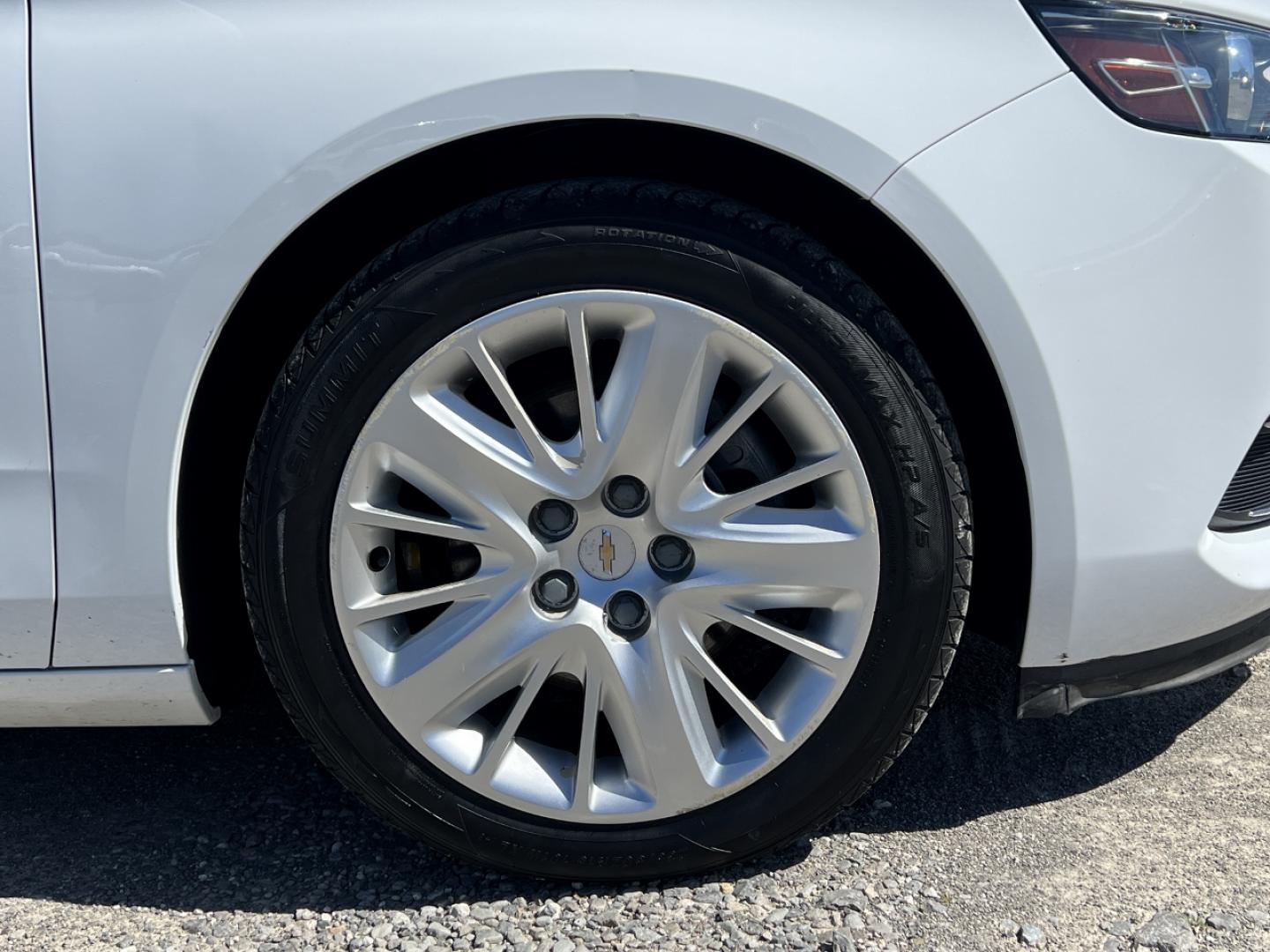 2018 WHITE /Gray Leather Chevrolet Impala LS (2G11Z5SAXJ9) with an 2.5L 4 Cyl. engine, Automatic transmission, located at 2990 Old Orchard Rd., Jackson, MO, 63755, 37.354214, -89.612106 - 2018 Chevrolet Impala LS 1-Owner Only 68xxx miles Front Wheel Drive 2.5L 4 Cyl. Automatic Leather Backup Camera Power Driver Seat Bluetooth Cruise Power Windows/Locks/Mirrors We have financing available and we accept trades! Fill out a credit application on our website or come by today! - Photo#36