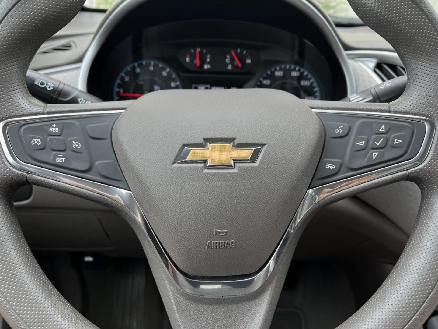 2020 WHITE /Gray Cloth Chevrolet Malibu LS (1G1ZC5ST4LF) with an 1.5L 4 Cyl. engine, Automatic transmission, located at 2990 Old Orchard Rd., Jackson, MO, 63755, 37.354214, -89.612106 - 2020 Chevrolet Malibu LS 1-Owner 119xxx miles Front Wheel Drive 1.5L 4 Cyl. Automatic Backup Camera Bluetooth Cruise Power Windows/Locks/Mirrors We have financing available and we accept trades! Fill out a credit application on our website or come by today! If you have any questions, give - Photo#19