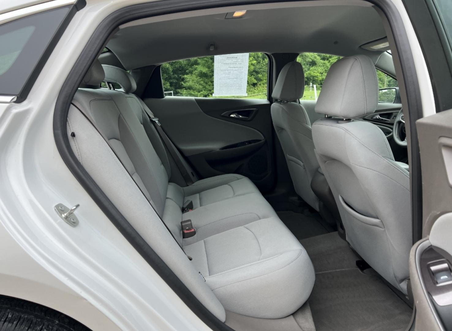 2020 WHITE /Gray Cloth Chevrolet Malibu LS (1G1ZC5ST4LF) with an 1.5L 4 Cyl. engine, Automatic transmission, located at 2990 Old Orchard Rd., Jackson, MO, 63755, 37.354214, -89.612106 - 2020 Chevrolet Malibu LS 1-Owner 119xxx miles Front Wheel Drive 1.5L 4 Cyl. Automatic Backup Camera Bluetooth Cruise Power Windows/Locks/Mirrors We have financing available and we accept trades! Fill out a credit application on our website or come by today! If you have any questions, give - Photo#15
