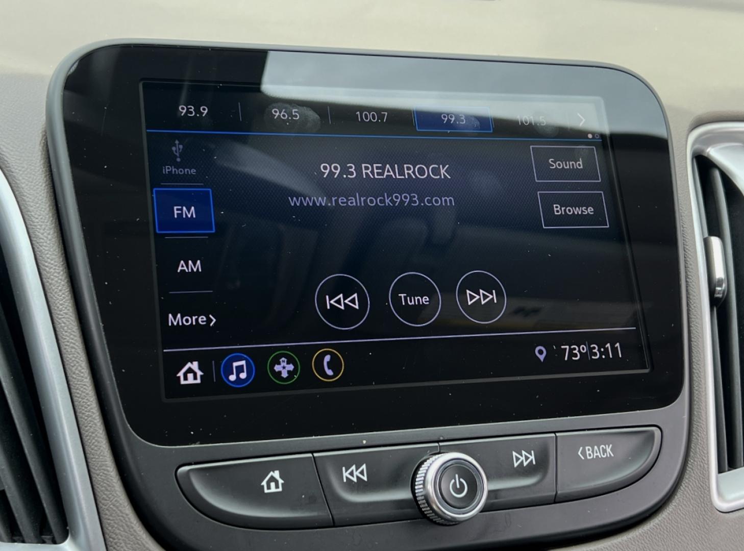 2020 WHITE /Gray Cloth Chevrolet Malibu LS (1G1ZC5ST4LF) with an 1.5L 4 Cyl. engine, Automatic transmission, located at 2990 Old Orchard Rd., Jackson, MO, 63755, 37.354214, -89.612106 - 2020 Chevrolet Malibu LS 1-Owner 90xxx miles Front Wheel Drive 1.5L 4 Cyl. Automatic Backup Camera Bluetooth Cruise Power Windows/Locks/Mirrors We have financing available and we accept trades! Fill out a credit application on our website or come by today! If you have any questions, give - Photo#23