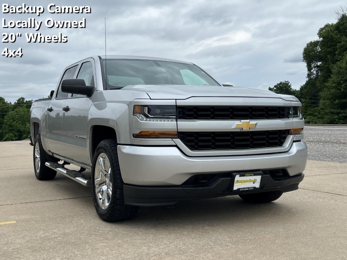 2018 SILVER /Gray Cloth Chevrolet Silverado 1500 Custom Crew Cab 4WD (3GCUKPEC9JG) with an 5.3L V8 engine, Automatic transmission, located at 2990 Old Orchard Rd., Jackson, MO, 63755, 37.354214, -89.612106 - 2018 Chevrolet Silverado 1500 Custom 124xxx miles 4x4 5.3L V8 Automatic Backup Camera Bluetooth Cruise Power Windows/Locks/Mirrors We have financing available and we accept trades! Fill out a credit application on our website or come by today! If you have any questions, give us a call at ( - Photo#0