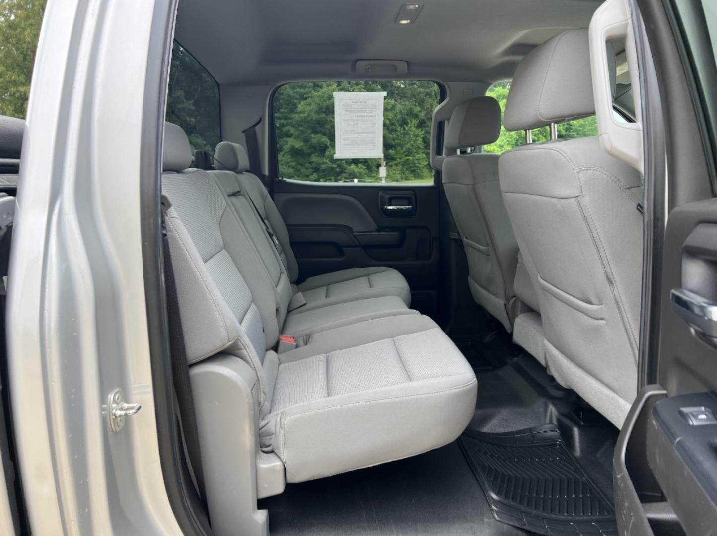 2018 SILVER /Gray Cloth Chevrolet Silverado 1500 Custom Crew Cab 4WD (3GCUKPEC9JG) with an 5.3L V8 engine, Automatic transmission, located at 2990 Old Orchard Rd., Jackson, MO, 63755, 37.354214, -89.612106 - 2018 Chevrolet Silverado 1500 Custom 124xxx miles 4x4 5.3L V8 Automatic Backup Camera Bluetooth Cruise Power Windows/Locks/Mirrors We have financing available and we accept trades! Fill out a credit application on our website or come by today! If you have any questions, give us a call at ( - Photo#16