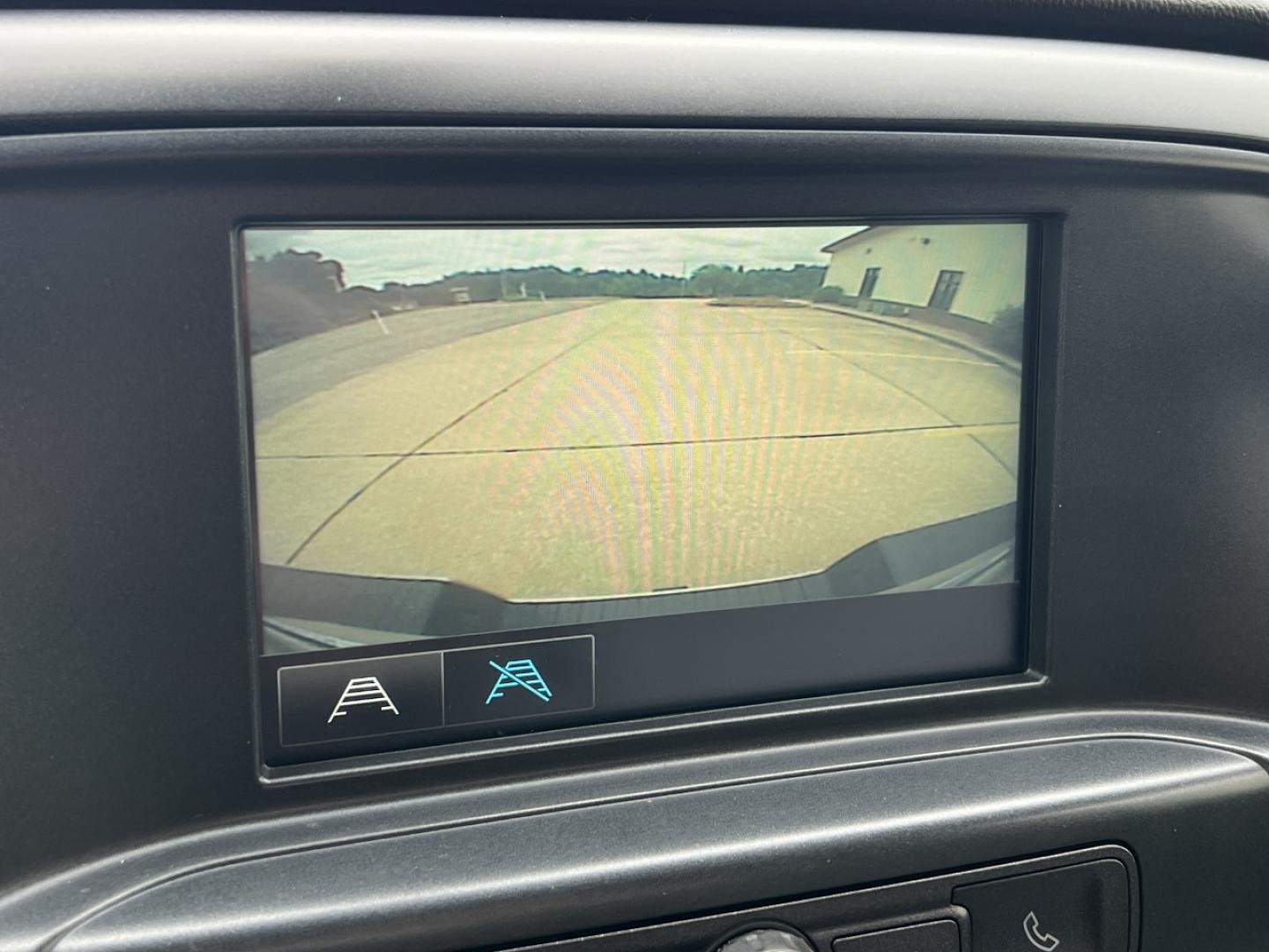 2018 SILVER /Gray Cloth Chevrolet Silverado 1500 Custom Crew Cab 4WD (3GCUKPEC9JG) with an 5.3L V8 engine, Automatic transmission, located at 2990 Old Orchard Rd., Jackson, MO, 63755, 37.354214, -89.612106 - 2018 Chevrolet Silverado 1500 Custom 124xxx miles 4x4 5.3L V8 Automatic Backup Camera Bluetooth Cruise Power Windows/Locks/Mirrors We have financing available and we accept trades! Fill out a credit application on our website or come by today! If you have any questions, give us a call at ( - Photo#3