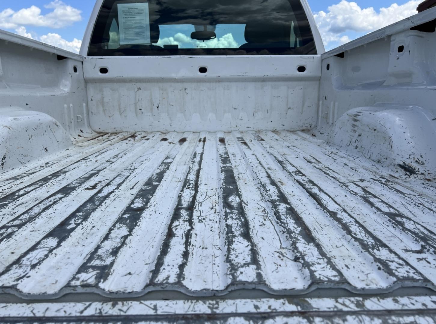 2009 WHITE /Black Cloth Chevrolet Silverado 1500 Work Truck Long Box 2WD (1GCEC14X49Z) with an 4.3L V6 engine, Automatic transmission, located at 2990 Old Orchard Rd., Jackson, MO, 63755, 37.354214, -89.612106 - 2009 Chevrolet Silverado 1500 162xxx miles Rear Wheel Drive 4.3L V6 Automatic We have financing available and we accept trades! Fill out a credit application on our website or come by today! If you have any questions, give us a call at (573) 204-7777 or visit our website at firstautocredit.com - Photo#14