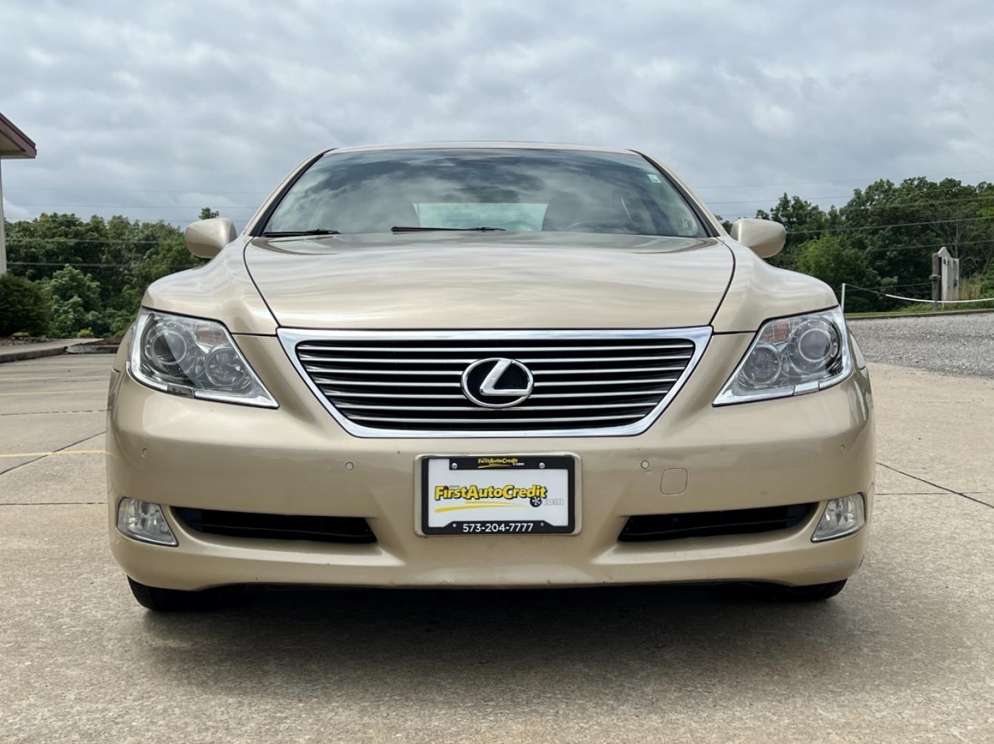 2008 GOLD /Tan Leather Lexus LS 460 LS 460L (JTHGL46F485) with an 4.6L V8 engine, Automatic transmission, located at 2990 Old Orchard Rd., Jackson, MO, 63755, 37.354214, -89.612106 - 2008 Lexus LS 460L Local 1-Owner Only 81xxx miles Rear Wheel Drive 4.6L V8 Automatic Leather Navigation Power/Heated/Cooled Seats Heated Steering Wheel Backup Camera Sunroof Cruise Power Windows/Locks/Mirrors We have financing available and we accept trades! Fill out a credit applicati - Photo#13