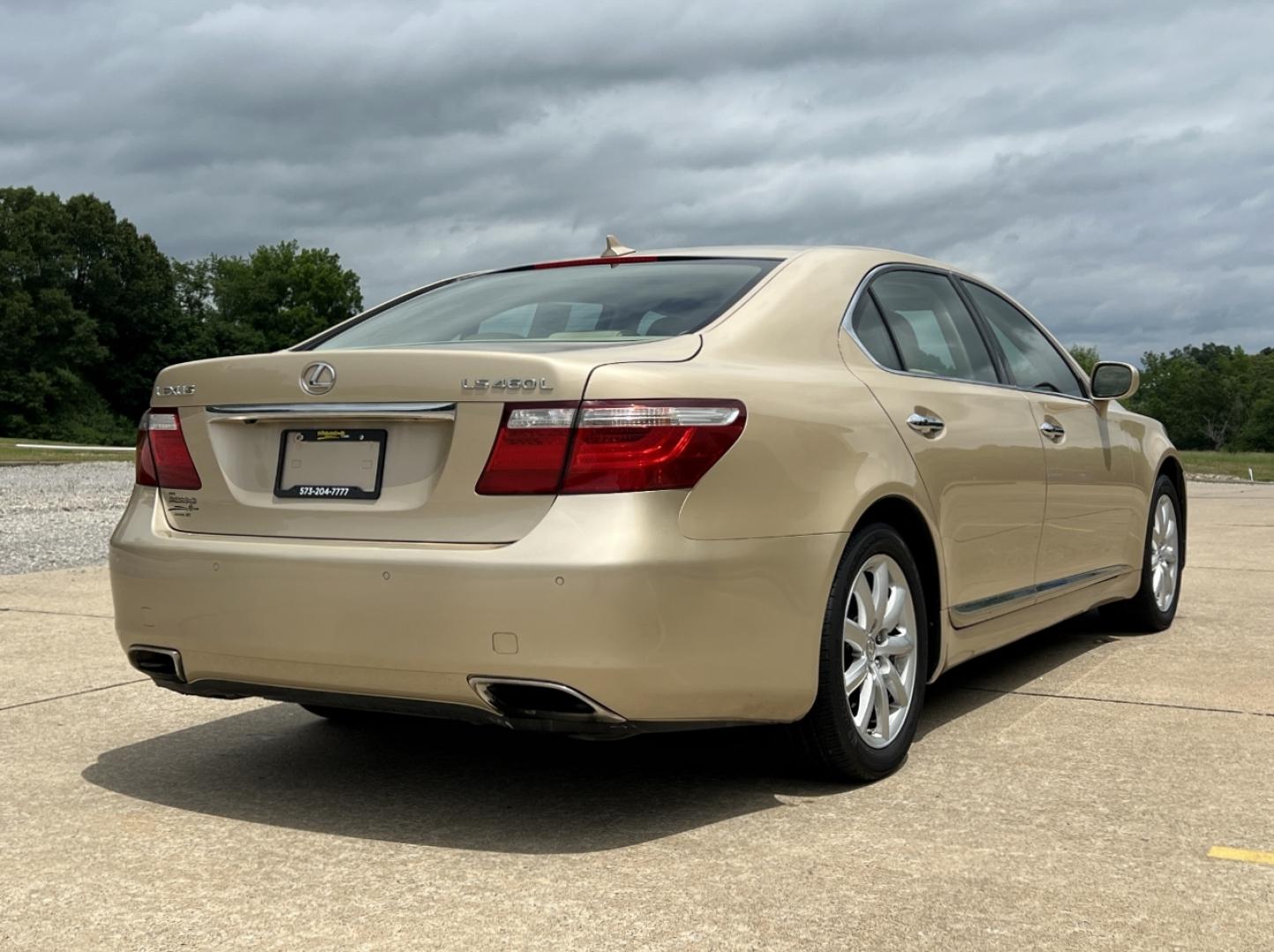 2008 GOLD /Tan Leather Lexus LS 460 LS 460L (JTHGL46F485) with an 4.6L V8 engine, Automatic transmission, located at 2990 Old Orchard Rd., Jackson, MO, 63755, 37.354214, -89.612106 - 2008 Lexus LS 460L Local 1-Owner Only 81xxx miles Rear Wheel Drive 4.6L V8 Automatic Leather Navigation Power/Heated/Cooled Seats Heated Steering Wheel Backup Camera Sunroof Cruise Power Windows/Locks/Mirrors We have financing available and we accept trades! Fill out a credit applicati - Photo#10