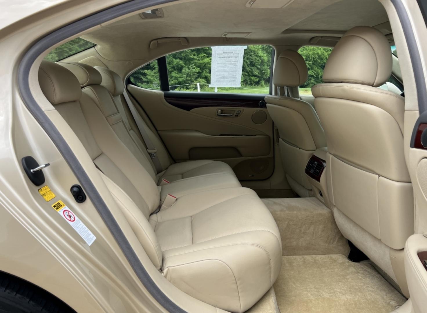 2008 GOLD /Tan Leather Lexus LS 460 LS 460L (JTHGL46F485) with an 4.6L V8 engine, Automatic transmission, located at 2990 Old Orchard Rd., Jackson, MO, 63755, 37.354214, -89.612106 - 2008 Lexus LS 460L Local 1-Owner Only 81xxx miles Rear Wheel Drive 4.6L V8 Automatic Leather Navigation Power/Heated/Cooled Seats Heated Steering Wheel Backup Camera Sunroof Cruise Power Windows/Locks/Mirrors We have financing available and we accept trades! Fill out a credit applicati - Photo#20