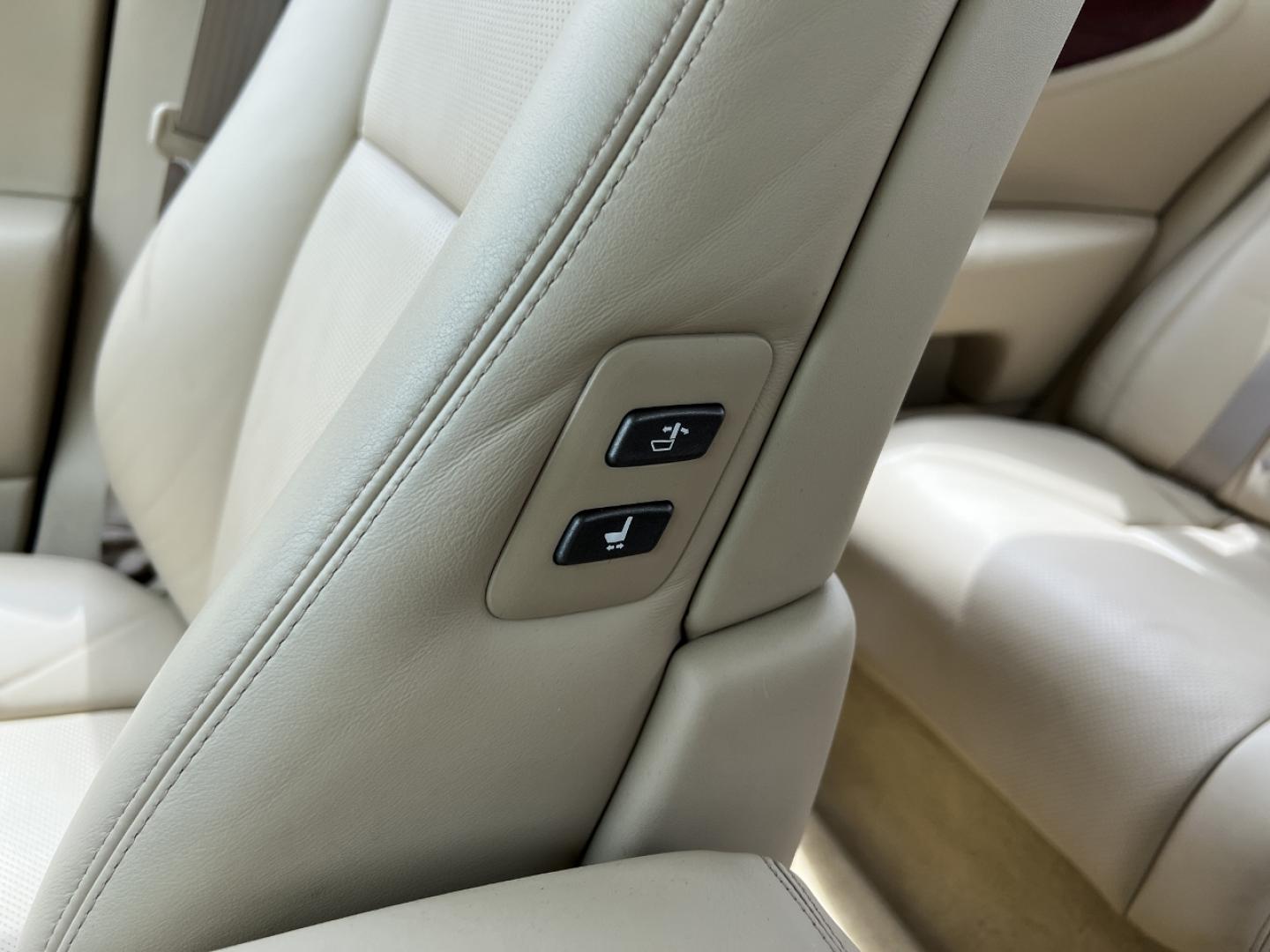 2008 GOLD /Tan Leather Lexus LS 460 LS 460L (JTHGL46F485) with an 4.6L V8 engine, Automatic transmission, located at 2990 Old Orchard Rd., Jackson, MO, 63755, 37.354214, -89.612106 - 2008 Lexus LS 460L Local 1-Owner Only 81xxx miles Rear Wheel Drive 4.6L V8 Automatic Leather Navigation Power/Heated/Cooled Seats Heated Steering Wheel Backup Camera Sunroof Cruise Power Windows/Locks/Mirrors We have financing available and we accept trades! Fill out a credit applicati - Photo#34
