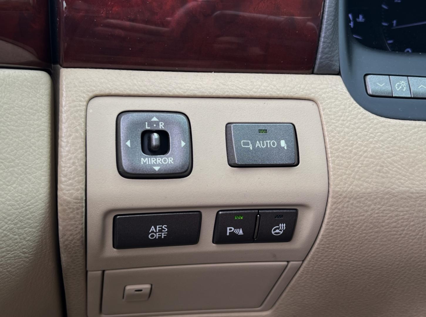 2008 GOLD /Tan Leather Lexus LS 460 LS 460L (JTHGL46F485) with an 4.6L V8 engine, Automatic transmission, located at 2990 Old Orchard Rd., Jackson, MO, 63755, 37.354214, -89.612106 - 2008 Lexus LS 460L Local 1-Owner Only 81xxx miles Rear Wheel Drive 4.6L V8 Automatic Leather Navigation Power/Heated/Cooled Seats Heated Steering Wheel Backup Camera Sunroof Cruise Power Windows/Locks/Mirrors We have financing available and we accept trades! Fill out a credit applicati - Photo#31