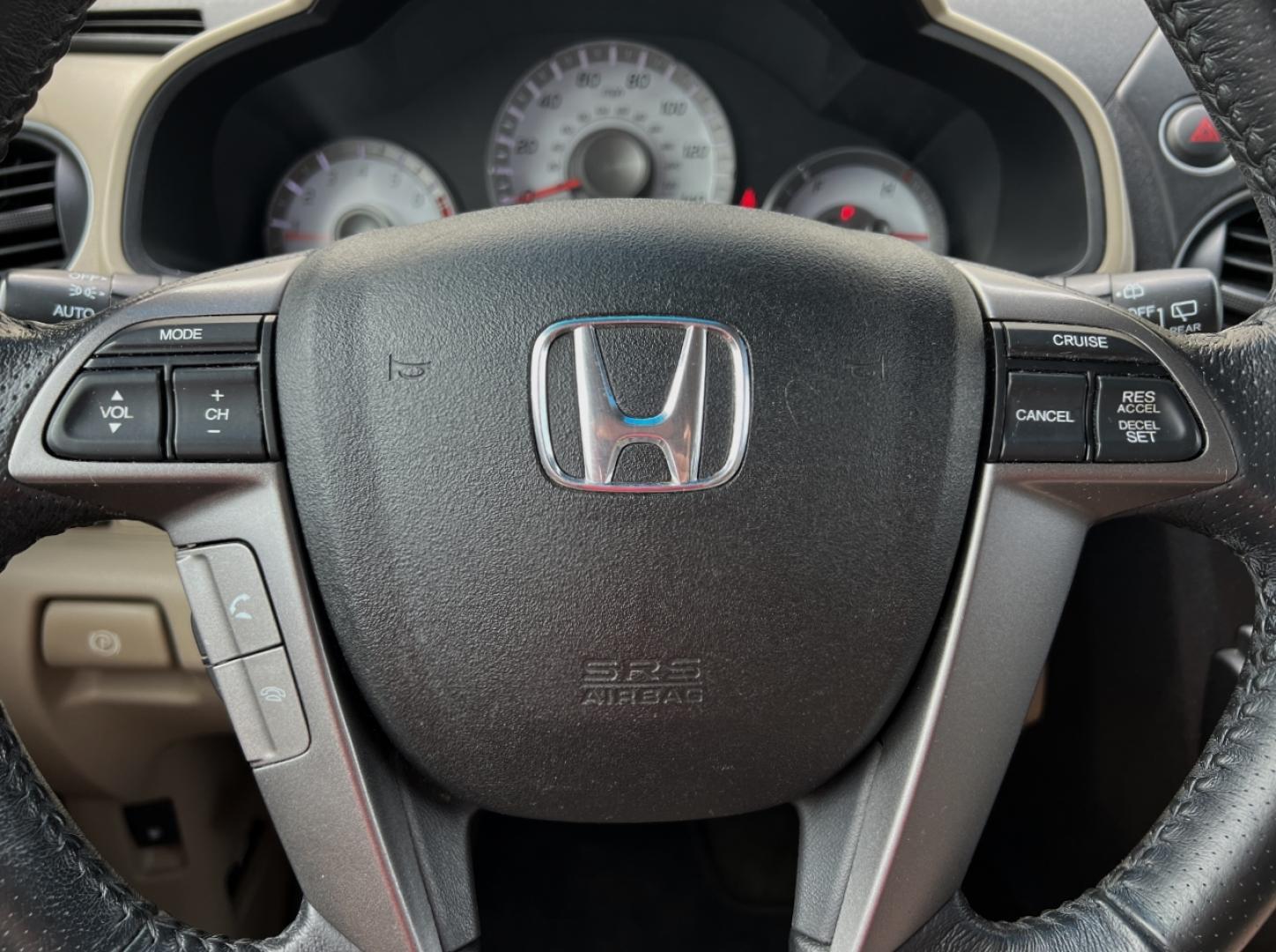 2014 BROWN /Tan Leather Honda Pilot EX-L 4WD (5FNYF4H58EB) with an 3.5L V6 engine, Automatic transmission, located at 2990 Old Orchard Rd., Jackson, MO, 63755, 37.354214, -89.612106 - 2014 Honda Pilot EX-L 116xxx miles All Wheel Drive 3.5L V6 Automatic Leather 3rd Row Backup Camera Power/Heated Seats Sunroof Bluetooth Cruise Power Windows/Locks/Mirrors We have financing available and we accept trades! Fill out a credit application on our website or come by today! If - Photo#25