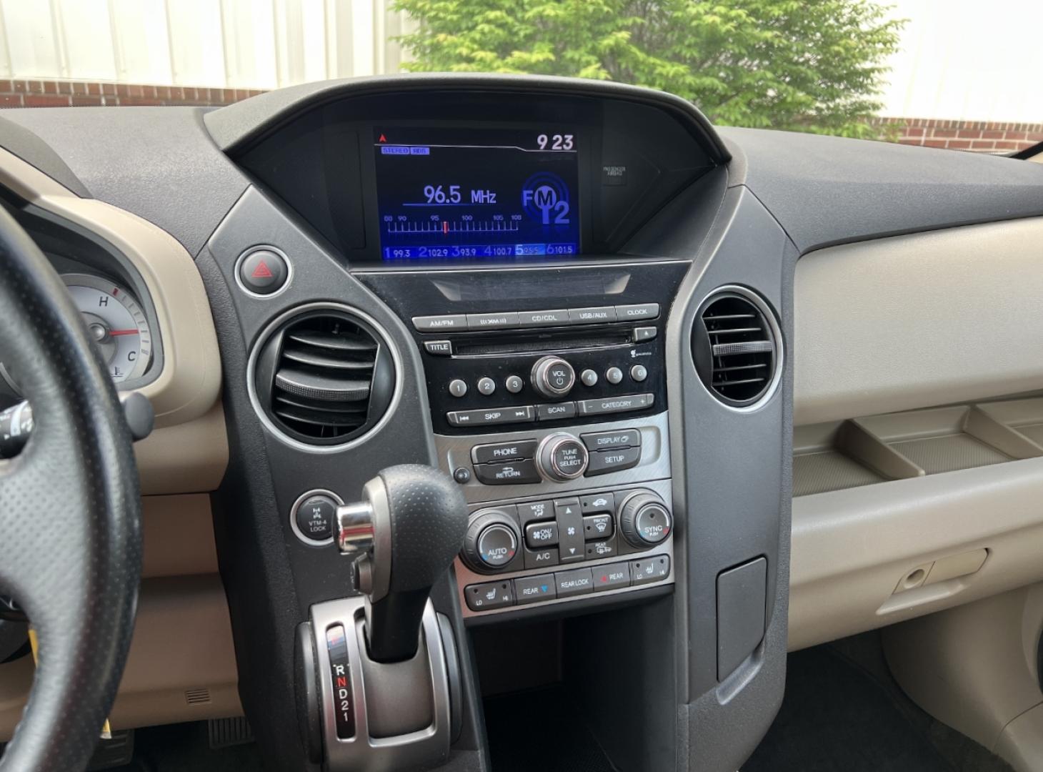 2014 BROWN /Tan Leather Honda Pilot EX-L 4WD (5FNYF4H58EB) with an 3.5L V6 engine, Automatic transmission, located at 2990 Old Orchard Rd., Jackson, MO, 63755, 37.354214, -89.612106 - 2014 Honda Pilot EX-L 116xxx miles All Wheel Drive 3.5L V6 Automatic Leather 3rd Row Backup Camera Power/Heated Seats Sunroof Bluetooth Cruise Power Windows/Locks/Mirrors We have financing available and we accept trades! Fill out a credit application on our website or come by today! If - Photo#26