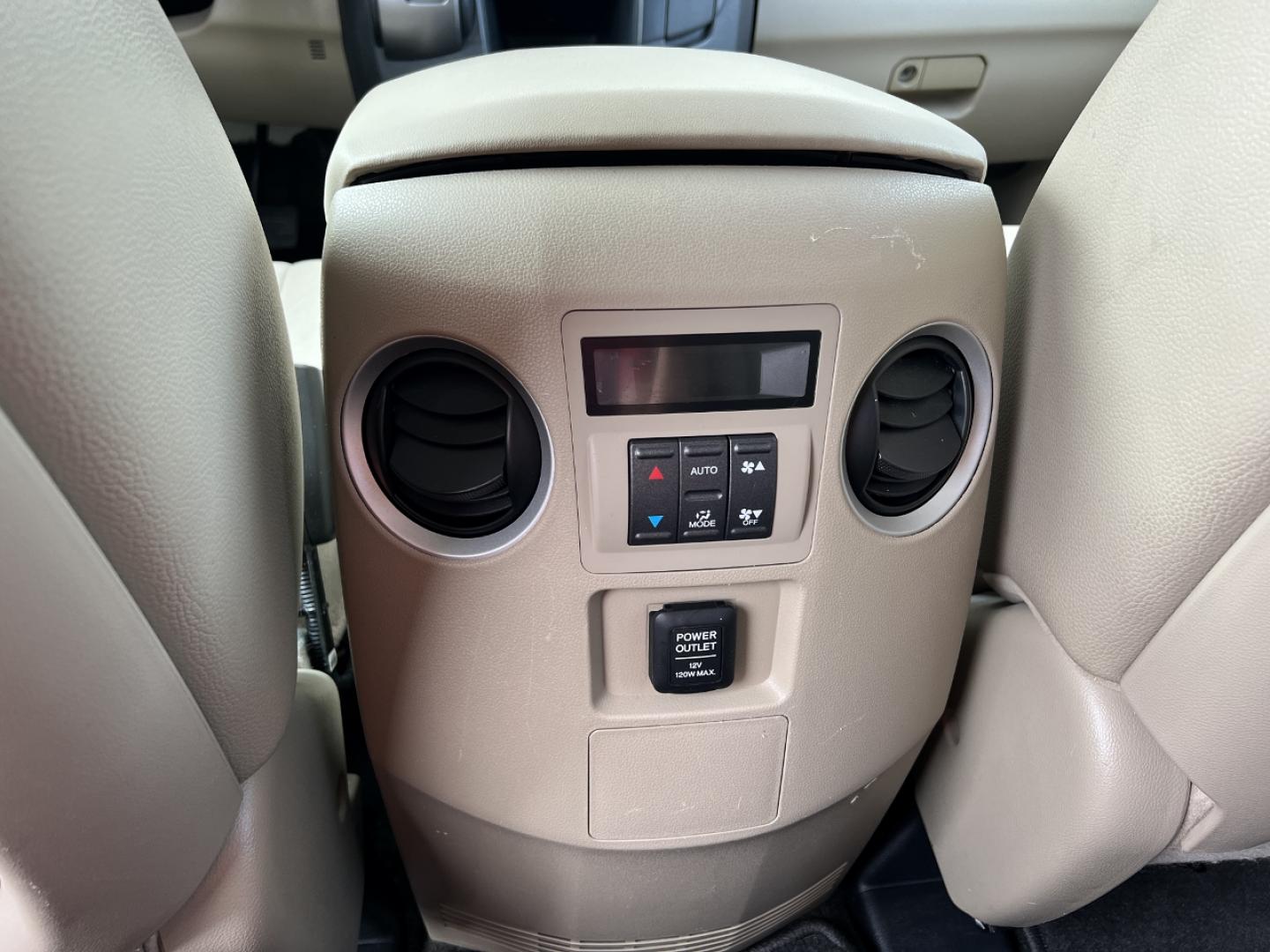 2014 BROWN /Tan Leather Honda Pilot EX-L 4WD (5FNYF4H58EB) with an 3.5L V6 engine, Automatic transmission, located at 2990 Old Orchard Rd., Jackson, MO, 63755, 37.354214, -89.612106 - 2014 Honda Pilot EX-L 116xxx miles All Wheel Drive 3.5L V6 Automatic Leather 3rd Row Backup Camera Power/Heated Seats Sunroof Bluetooth Cruise Power Windows/Locks/Mirrors We have financing available and we accept trades! Fill out a credit application on our website or come by today! If - Photo#33
