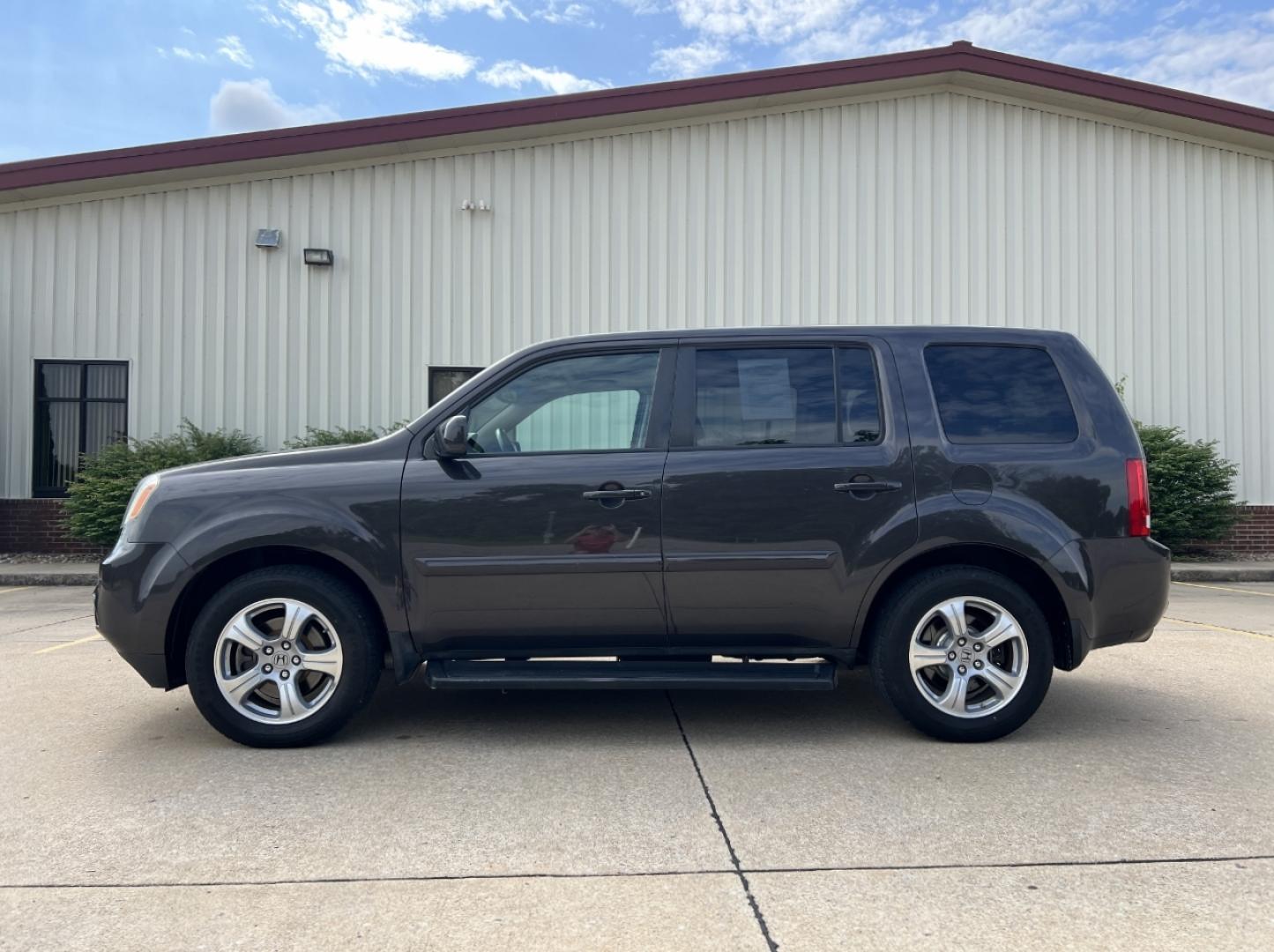 2014 BROWN /Tan Leather Honda Pilot EX-L 4WD (5FNYF4H58EB) with an 3.5L V6 engine, Automatic transmission, located at 2990 Old Orchard Rd., Jackson, MO, 63755, 37.354214, -89.612106 - 2014 Honda Pilot EX-L 116xxx miles All Wheel Drive 3.5L V6 Automatic Leather 3rd Row Backup Camera Power/Heated Seats Sunroof Bluetooth Cruise Power Windows/Locks/Mirrors We have financing available and we accept trades! Fill out a credit application on our website or come by today! If - Photo#9