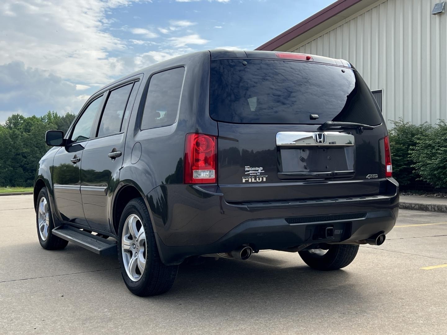 2014 BROWN /Tan Leather Honda Pilot EX-L 4WD (5FNYF4H58EB) with an 3.5L V6 engine, Automatic transmission, located at 2990 Old Orchard Rd., Jackson, MO, 63755, 37.354214, -89.612106 - 2014 Honda Pilot EX-L 116xxx miles All Wheel Drive 3.5L V6 Automatic Leather 3rd Row Backup Camera Power/Heated Seats Sunroof Bluetooth Cruise Power Windows/Locks/Mirrors We have financing available and we accept trades! Fill out a credit application on our website or come by today! If - Photo#12