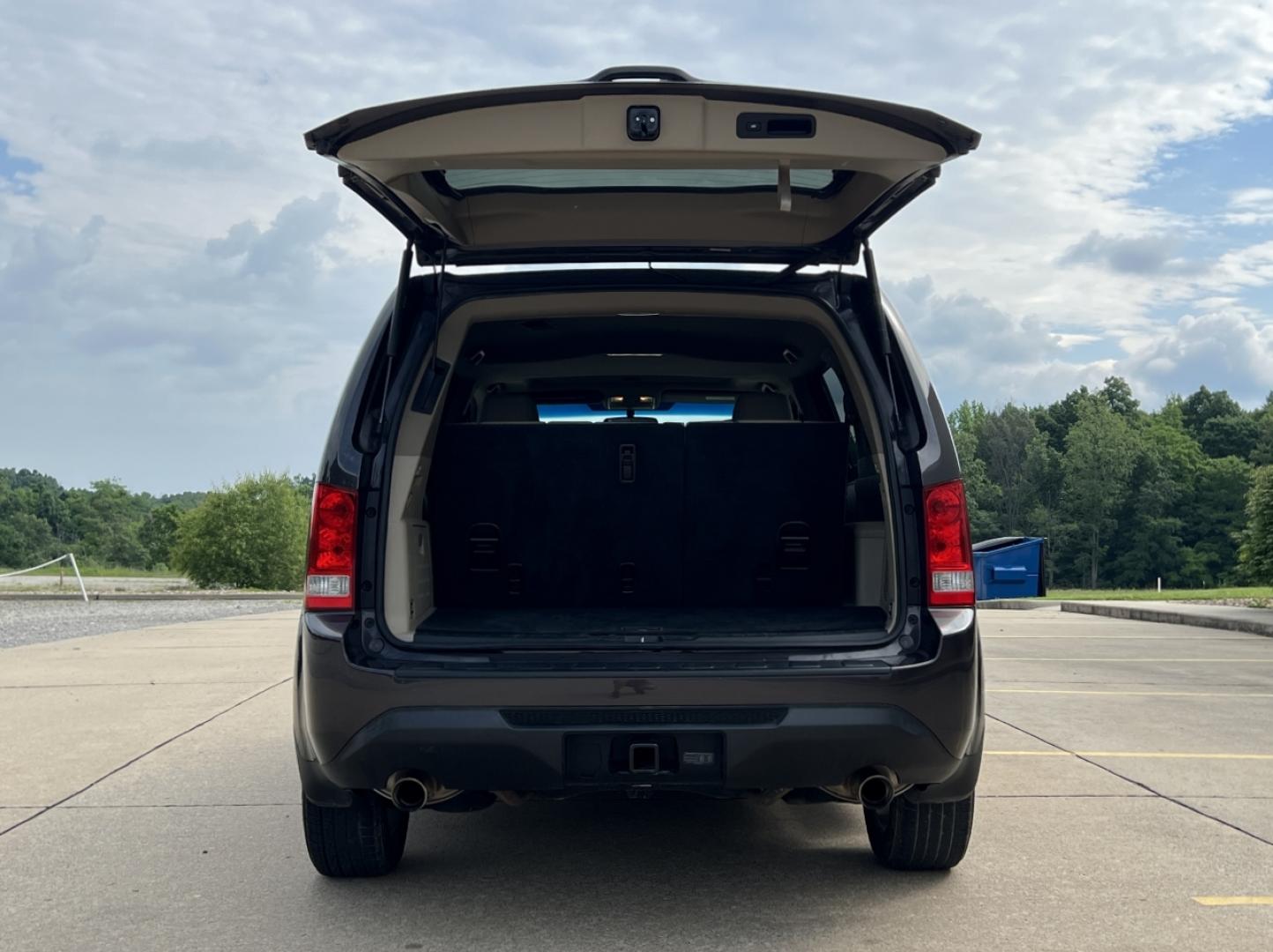 2014 BROWN /Tan Leather Honda Pilot EX-L 4WD (5FNYF4H58EB) with an 3.5L V6 engine, Automatic transmission, located at 2990 Old Orchard Rd., Jackson, MO, 63755, 37.354214, -89.612106 - 2014 Honda Pilot EX-L 116xxx miles All Wheel Drive 3.5L V6 Automatic Leather 3rd Row Backup Camera Power/Heated Seats Sunroof Bluetooth Cruise Power Windows/Locks/Mirrors We have financing available and we accept trades! Fill out a credit application on our website or come by today! If - Photo#22