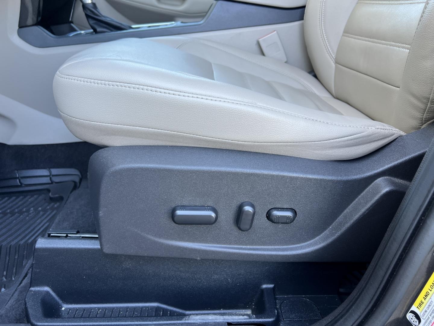 2017 GRAY /Tan Leather Ford Escape Titanium FWD (1FMCU0JD4HU) with an 1.5L 4 Cyl. engine, Automatic transmission, located at 2990 Old Orchard Rd., Jackson, MO, 63755, 37.354214, -89.612106 - 2017 Ford Escape Titanium Only 39xxx miles Front Wheel Drive 1.5L 4 Cyl. Automatic Leather Navigation Power/Heated Seats Heated Steering Wheel Backup Camera Sunroof Bluetooth Remote Start Cruise Power Windows/Locks/Mirrors We have financing available and we accept trades! Fill out a c - Photo#6