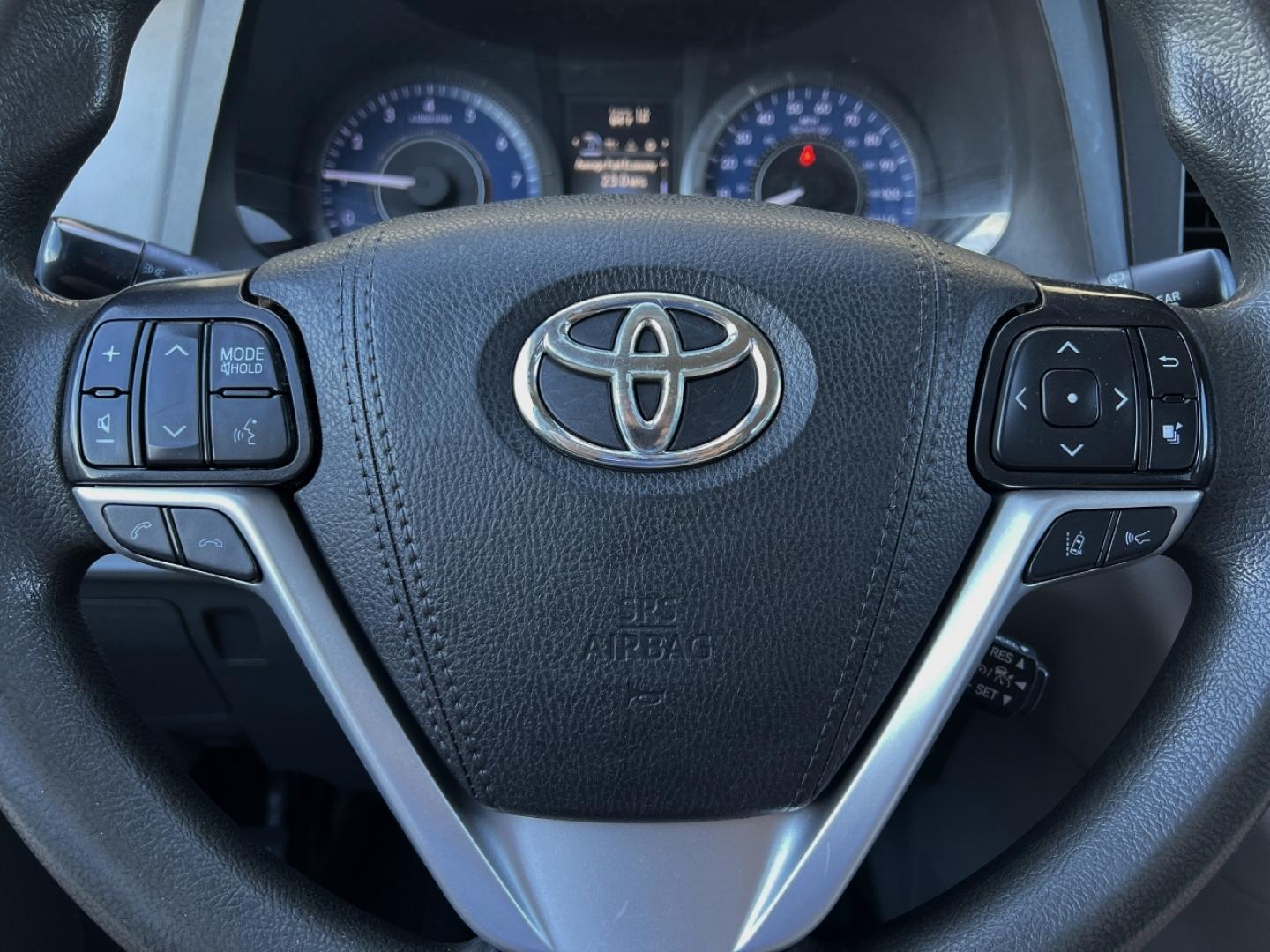 2020 WHITE /Tan Leather Toyota Sienna L (5TDZZ3DC2LS) with an 3.5L V6 engine, Automatic transmission, located at 2990 Old Orchard Rd., Jackson, MO, 63755, 37.354214, -89.612106 - 2020 Toyota Sienna L 207xxx miles Front Wheel Drive 3.5L V6 Automatic Leather 3rd Row Backup Camera Bluetooth Cruise Power Windows/Locks/Mirrors We have financing available and we accept trades! Fill out a credit application on our website or come by today! If you have any questions, giv - Photo#20