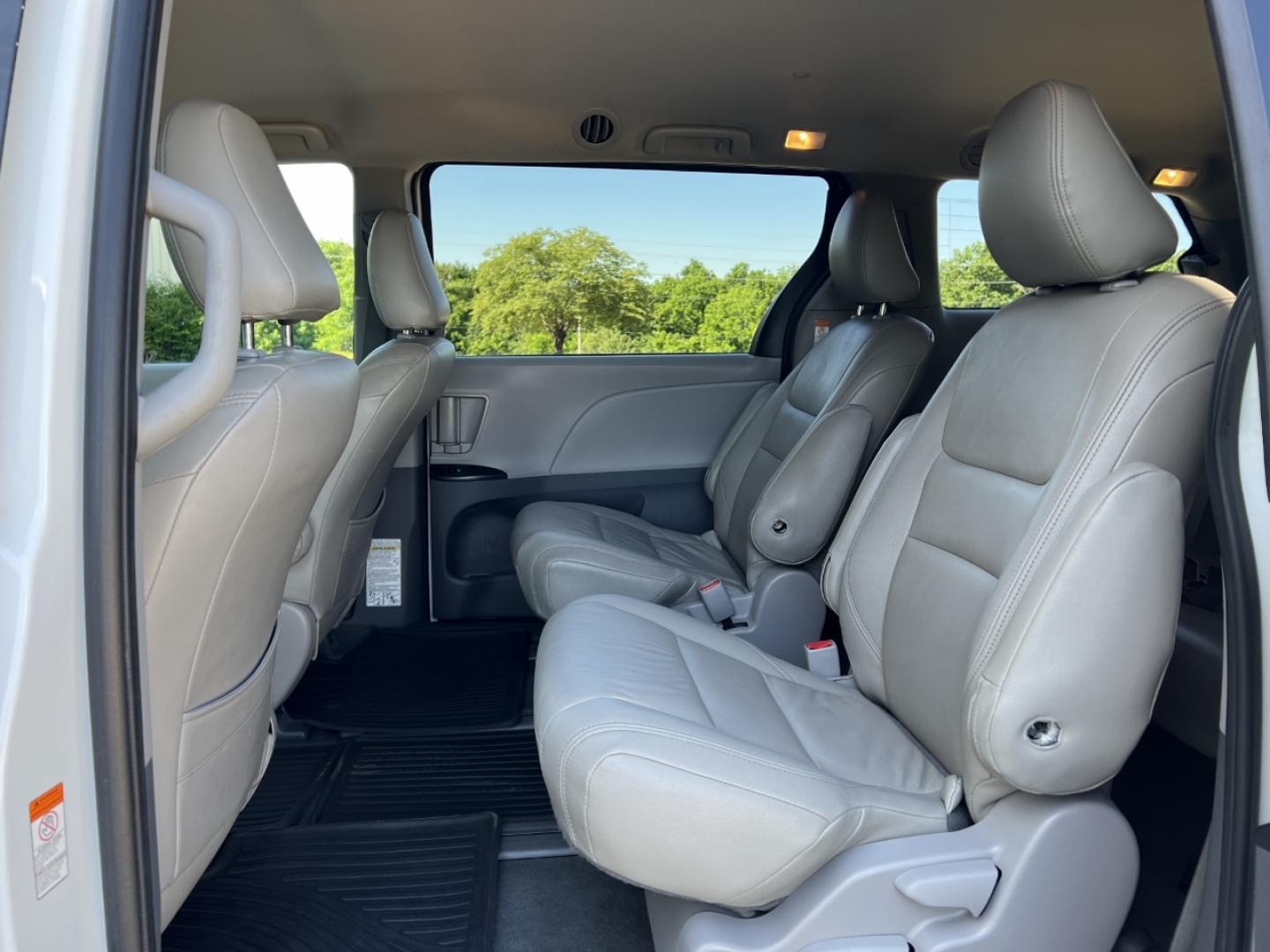2020 WHITE /Tan Leather Toyota Sienna L (5TDZZ3DC2LS) with an 3.5L V6 engine, Automatic transmission, located at 2990 Old Orchard Rd., Jackson, MO, 63755, 37.354214, -89.612106 - 2020 Toyota Sienna L 207xxx miles Front Wheel Drive 3.5L V6 Automatic Leather 3rd Row Backup Camera Bluetooth Cruise Power Windows/Locks/Mirrors We have financing available and we accept trades! Fill out a credit application on our website or come by today! If you have any questions, giv - Photo#14