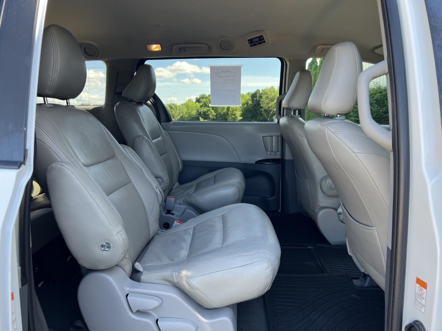 2020 WHITE /Tan Leather Toyota Sienna L (5TDZZ3DC2LS) with an 3.5L V6 engine, Automatic transmission, located at 2990 Old Orchard Rd., Jackson, MO, 63755, 37.354214, -89.612106 - 2020 Toyota Sienna L 207xxx miles Front Wheel Drive 3.5L V6 Automatic Leather 3rd Row Backup Camera Bluetooth Cruise Power Windows/Locks/Mirrors We have financing available and we accept trades! Fill out a credit application on our website or come by today! If you have any questions, giv - Photo#15