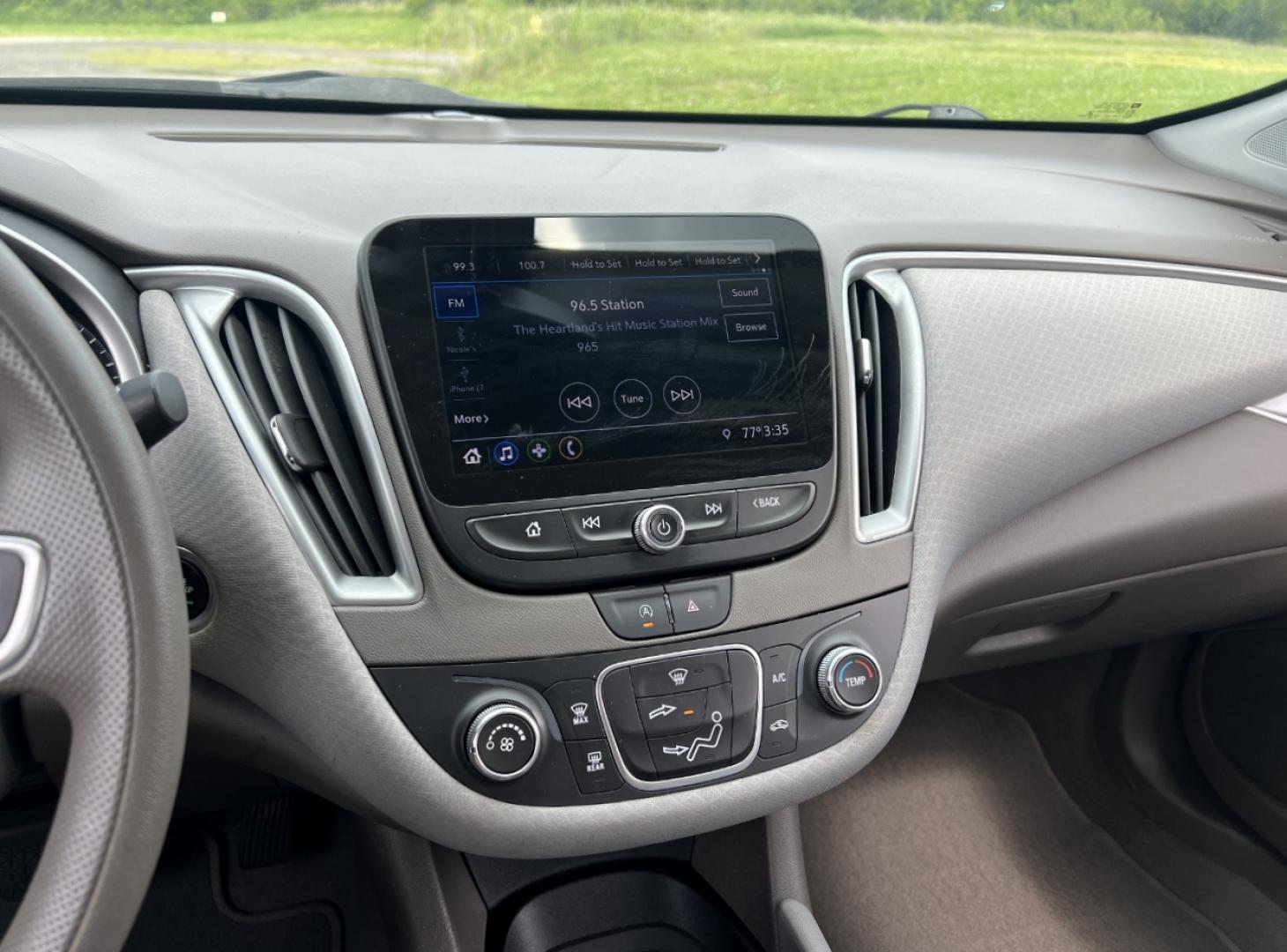 2020 WHITE /Gray Cloth Chevrolet Malibu LS (1G1ZC5ST6LF) with an 1.5L 4 Cyl. engine, Automatic transmission, located at 506 S. Kingshighway, Cape Girardeau, MO, 63703, (573) 235-5000, 37.294994, -89.556206 - 2020 Chevrolet Malibu LS 1-Owner 106xxx miles Front Wheel Drive 1.5L 4 Cyl. Automatic Backup Camera Bluetooth Cruise Power Windows/Locks/Mirrors We have financing available and we accept trades! Fill out a credit application on our website or come by today! If you have any questions, give - Photo#22