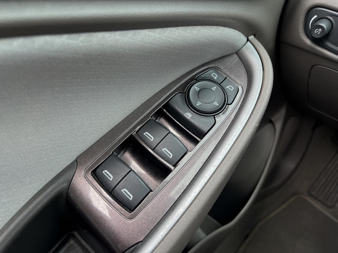 2020 WHITE /Gray Cloth Chevrolet Malibu LS (1G1ZC5ST6LF) with an 1.5L 4 Cyl. engine, Automatic transmission, located at 506 S. Kingshighway, Cape Girardeau, MO, 63703, (573) 235-5000, 37.294994, -89.556206 - 2020 Chevrolet Malibu LS 1-Owner 106xxx miles Front Wheel Drive 1.5L 4 Cyl. Automatic Backup Camera Bluetooth Cruise Power Windows/Locks/Mirrors We have financing available and we accept trades! Fill out a credit application on our website or come by today! If you have any questions, give - Photo#26