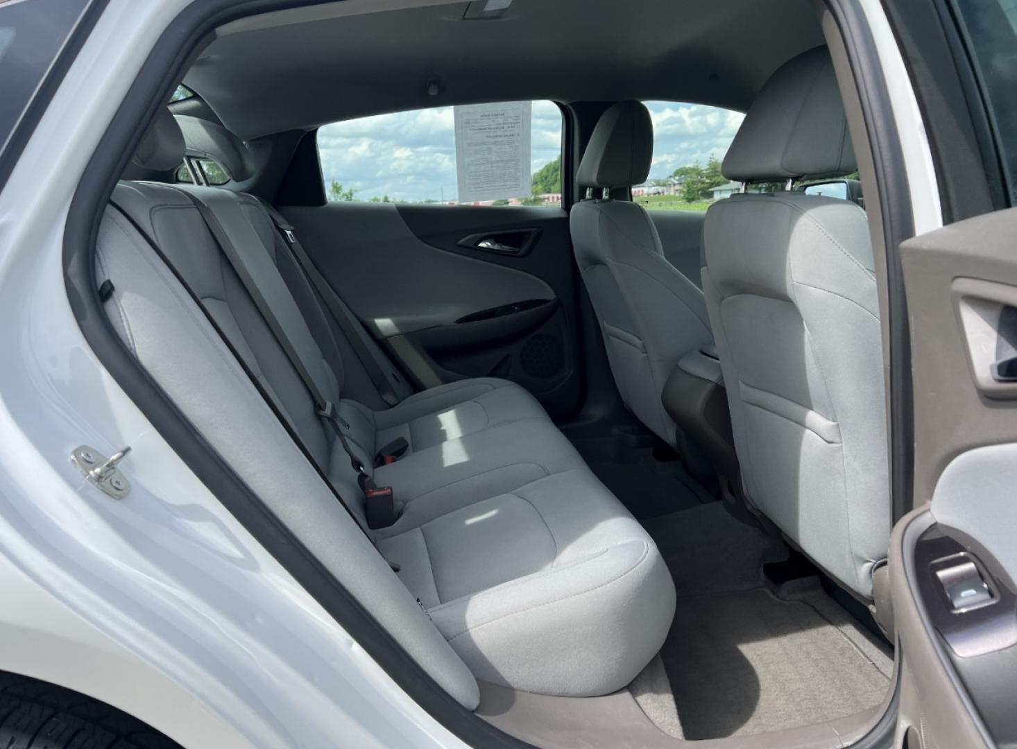 2020 WHITE /Gray Cloth Chevrolet Malibu LS (1G1ZC5ST6LF) with an 1.5L 4 Cyl. engine, Automatic transmission, located at 506 S. Kingshighway, Cape Girardeau, MO, 63703, (573) 235-5000, 37.294994, -89.556206 - 2020 Chevrolet Malibu LS 1-Owner 106xxx miles Front Wheel Drive 1.5L 4 Cyl. Automatic Backup Camera Bluetooth Cruise Power Windows/Locks/Mirrors We have financing available and we accept trades! Fill out a credit application on our website or come by today! If you have any questions, give - Photo#15