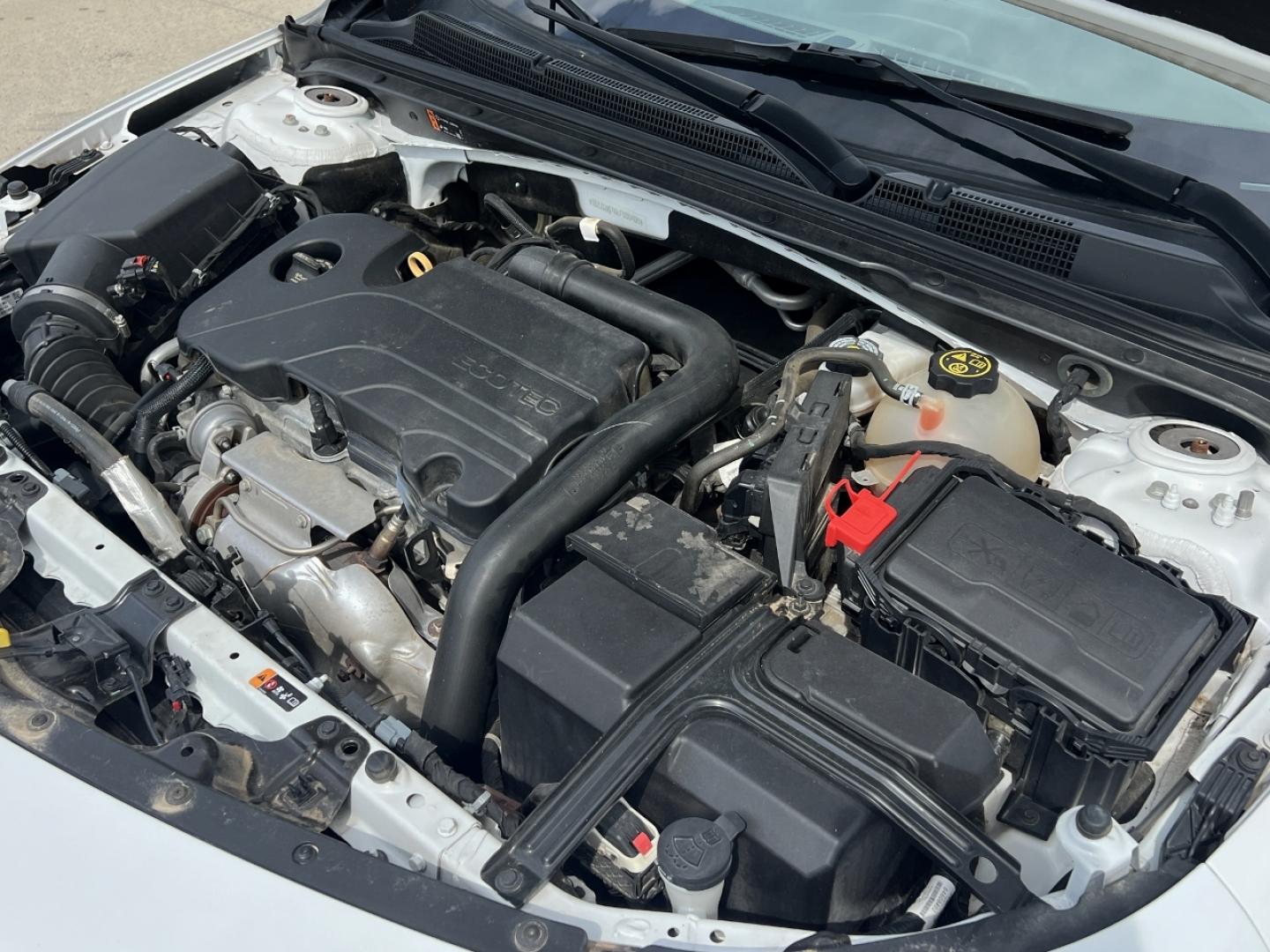 2020 WHITE /Gray Cloth Chevrolet Malibu LS (1G1ZC5ST6LF) with an 1.5L 4 Cyl. engine, Automatic transmission, located at 506 S. Kingshighway, Cape Girardeau, MO, 63703, (573) 235-5000, 37.294994, -89.556206 - 2020 Chevrolet Malibu LS 1-Owner 106xxx miles Front Wheel Drive 1.5L 4 Cyl. Automatic Backup Camera Bluetooth Cruise Power Windows/Locks/Mirrors We have financing available and we accept trades! Fill out a credit application on our website or come by today! If you have any questions, give - Photo#32