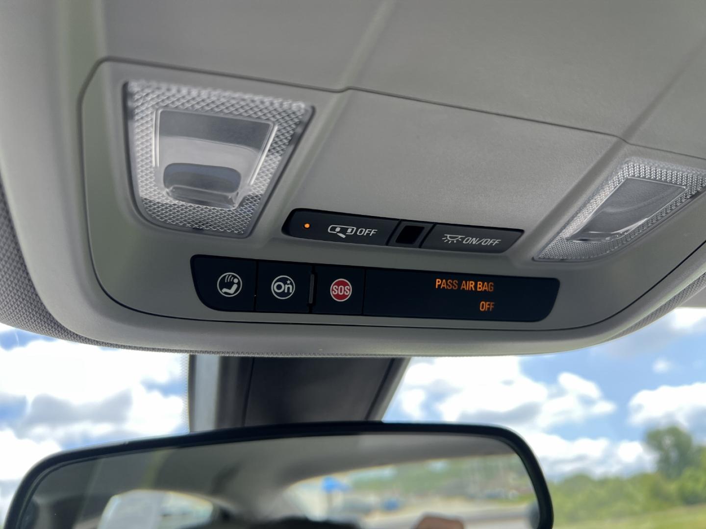 2020 WHITE /Gray Cloth Chevrolet Malibu LS (1G1ZC5ST8LF) with an 1.5L 4 Cyl. engine, Automatic transmission, located at 506 S. Kingshighway, Cape Girardeau, MO, 63703, (573) 235-5000, 37.294994, -89.556206 - 2020 Chevrolet Malibu LS 1-Owner 99xxx miles Front Wheel Drive 1.5L 4 Cyl. Automatic Backup Camera Bluetooth Cruise Power Windows/Locks/Mirrors We have financing available and we accept trades! Fill out a credit application on our website or come by today! If you have any questions, give - Photo#26