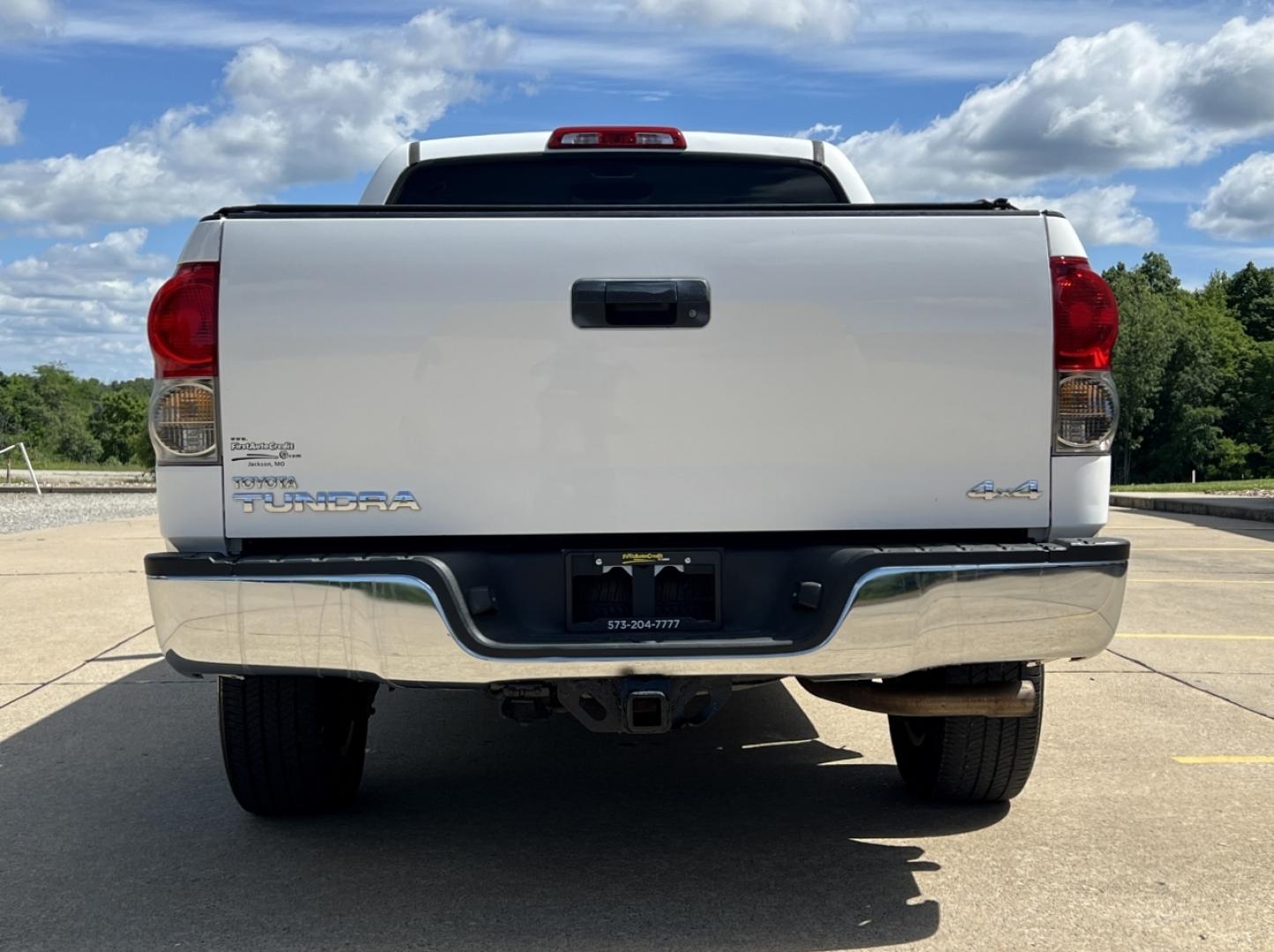 2008 WHITE /Tan Cloth Toyota Tundra SR5 CrewMax 5.7L 4WD (5TFDV54108X) with an 5.7L V8 engine, Automatic transmission, located at 2990 Old Orchard Rd., Jackson, MO, 63755, 37.354214, -89.612106 - 2008 Toyota Tundra SR5 122xxx miles 4x4 5.7L V8 Automatic Navigation Power Driver Seat Cruise Power Windows/Locks/Mirrors We have financing available and we accept trades! Fill out a credit application on our website or come by today! If you have any questions, give us a call at (573) 204- - Photo#10